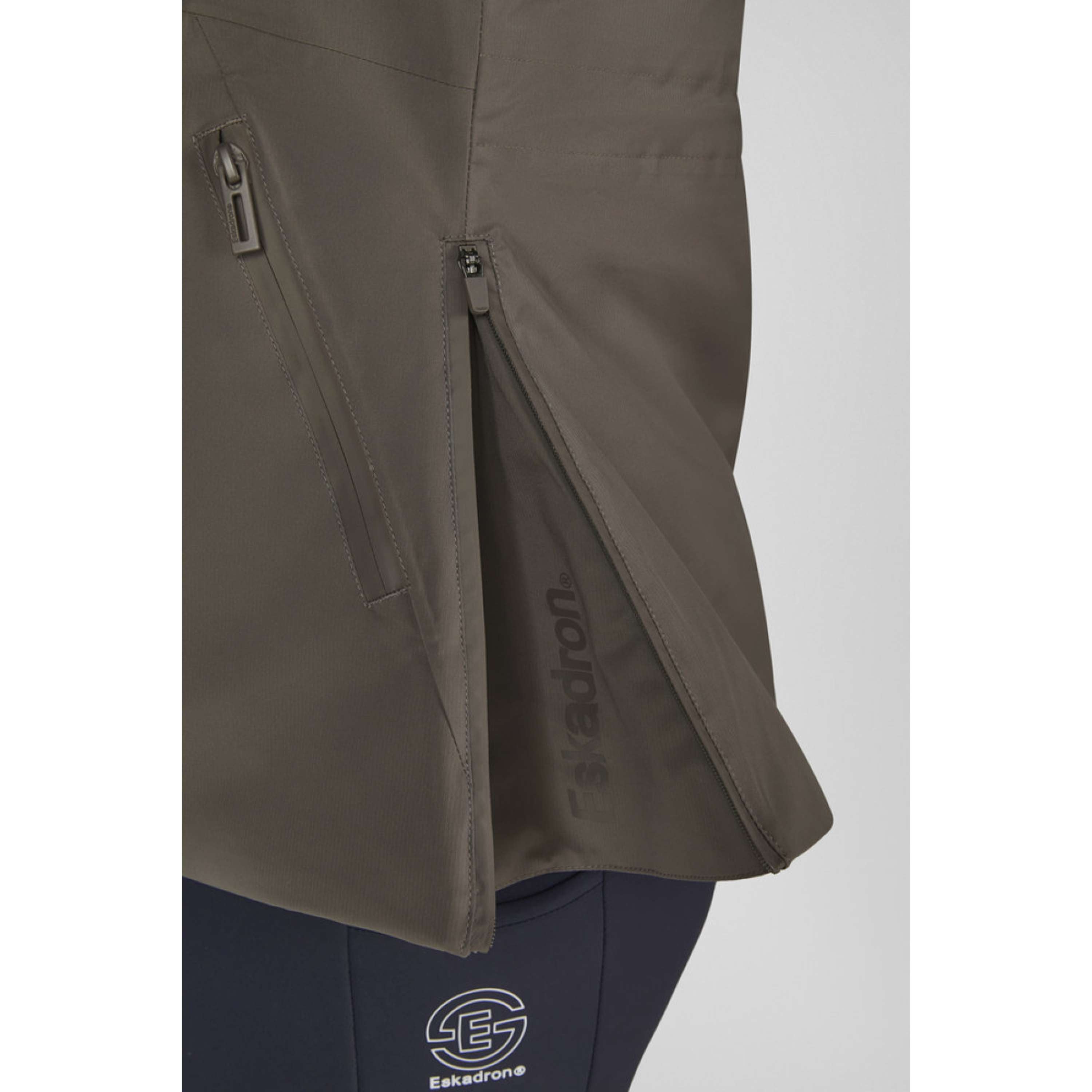 Eskadron Jas Dynamics Waterproof Powdertaupe