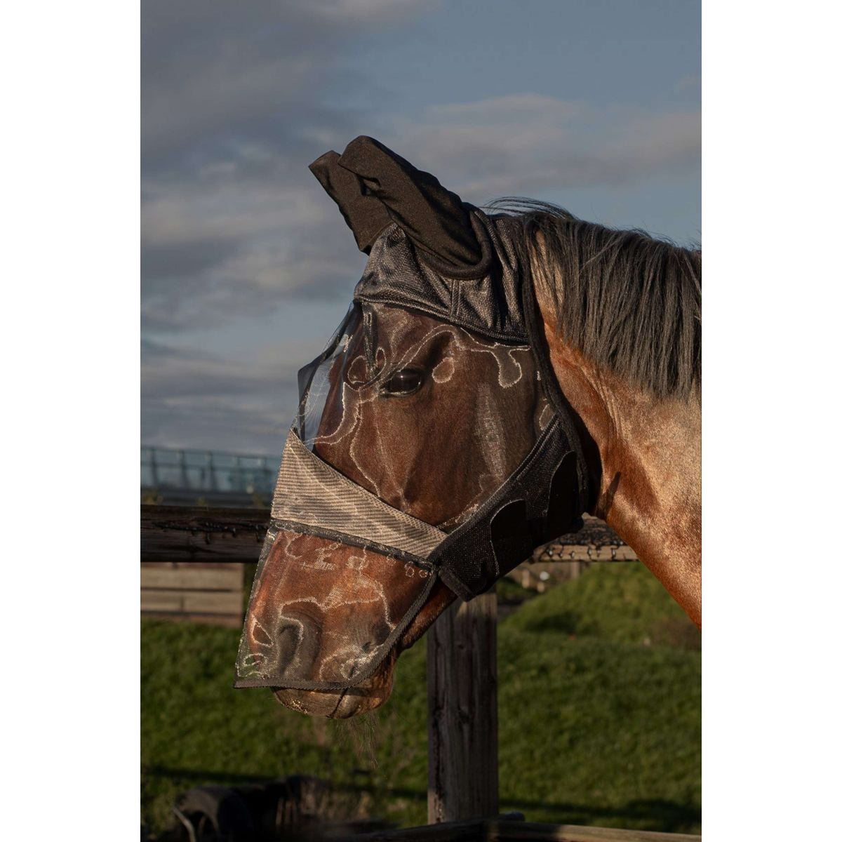 Harry's Horse Vliegenmasker Flyshield met Neusstuk