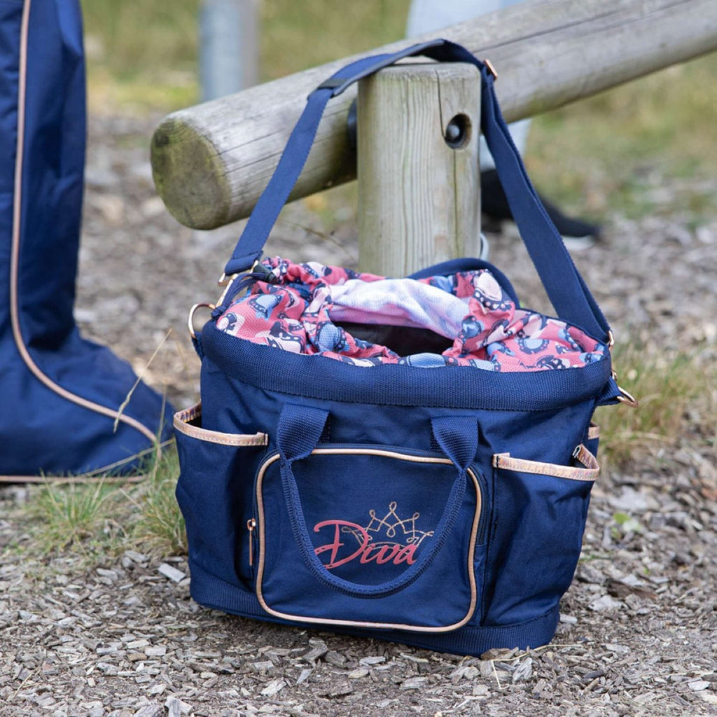 Harry's Horse Poetstas Diva Mauvewood Collegiate-Blue