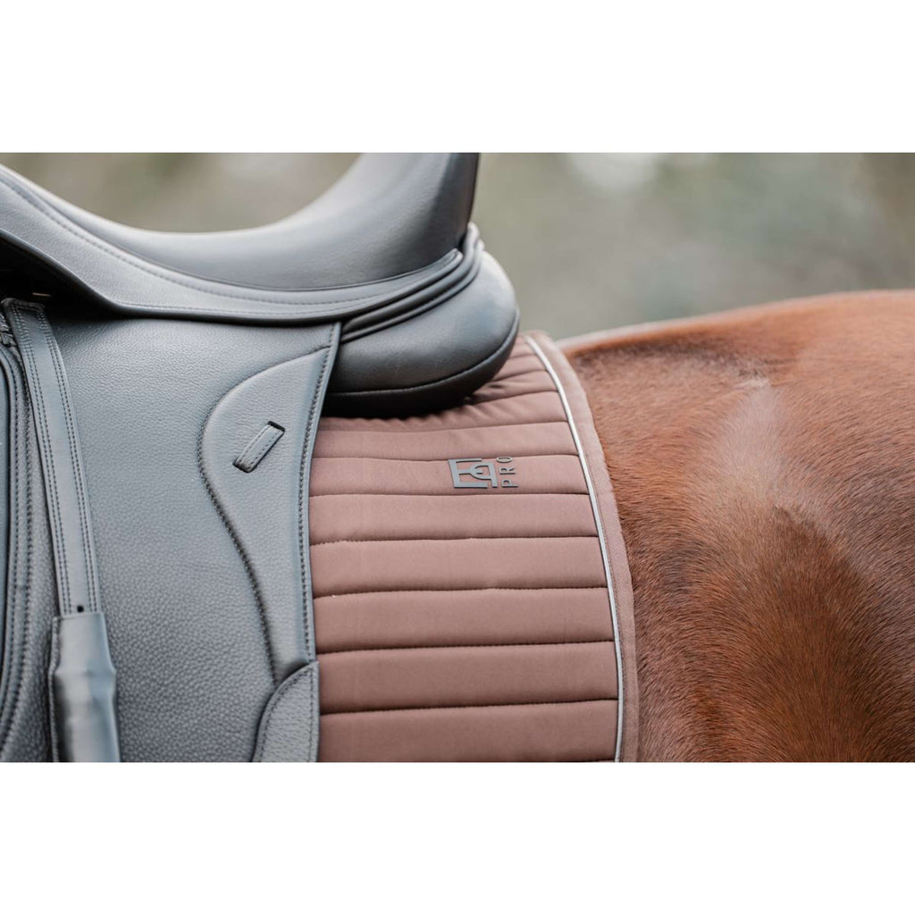 EQPRO Zadeldekje Softshell Dressuur Chocolade
