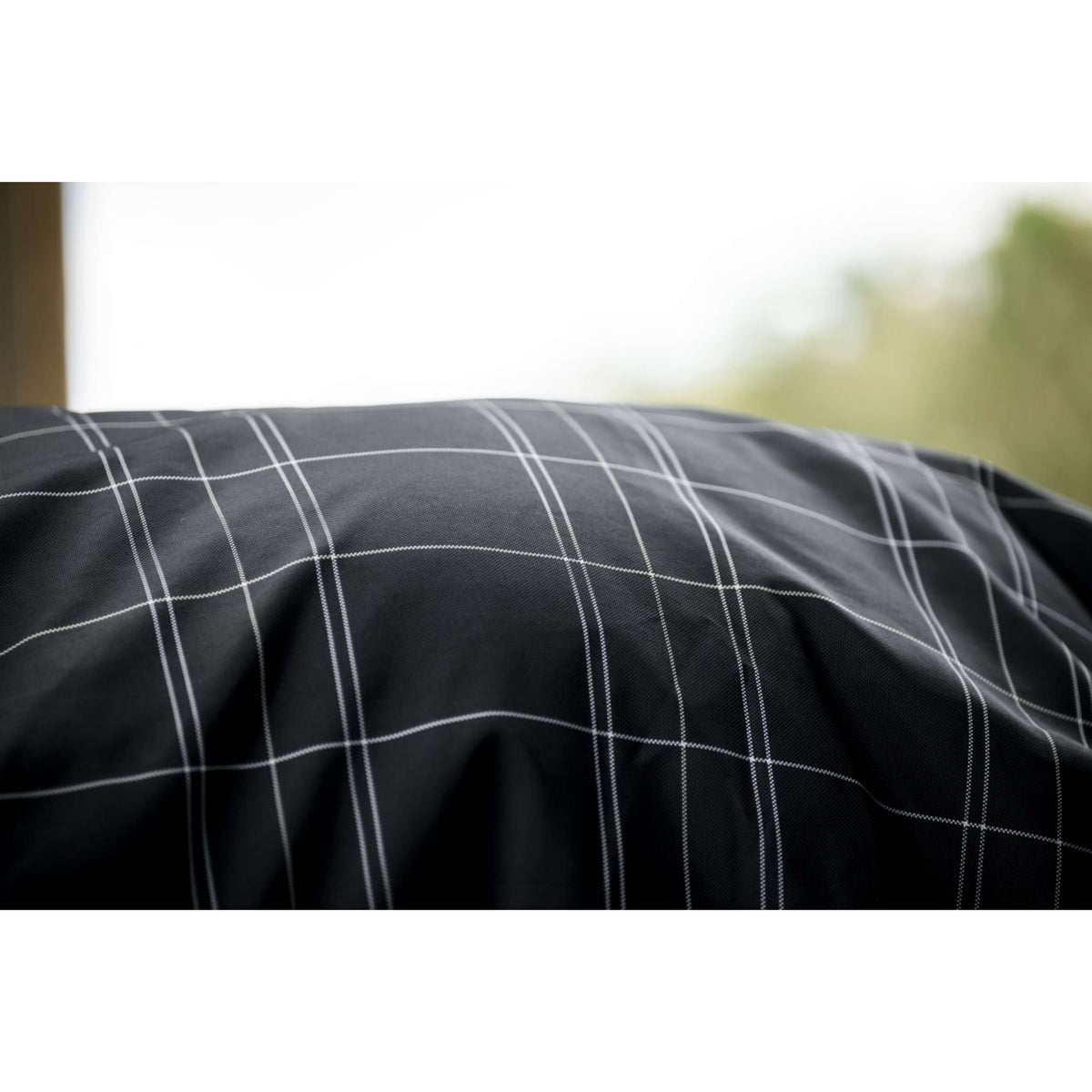 Rhino Wug Turnout Medium Varilayer 250g Black/Grey/White Check/Gray