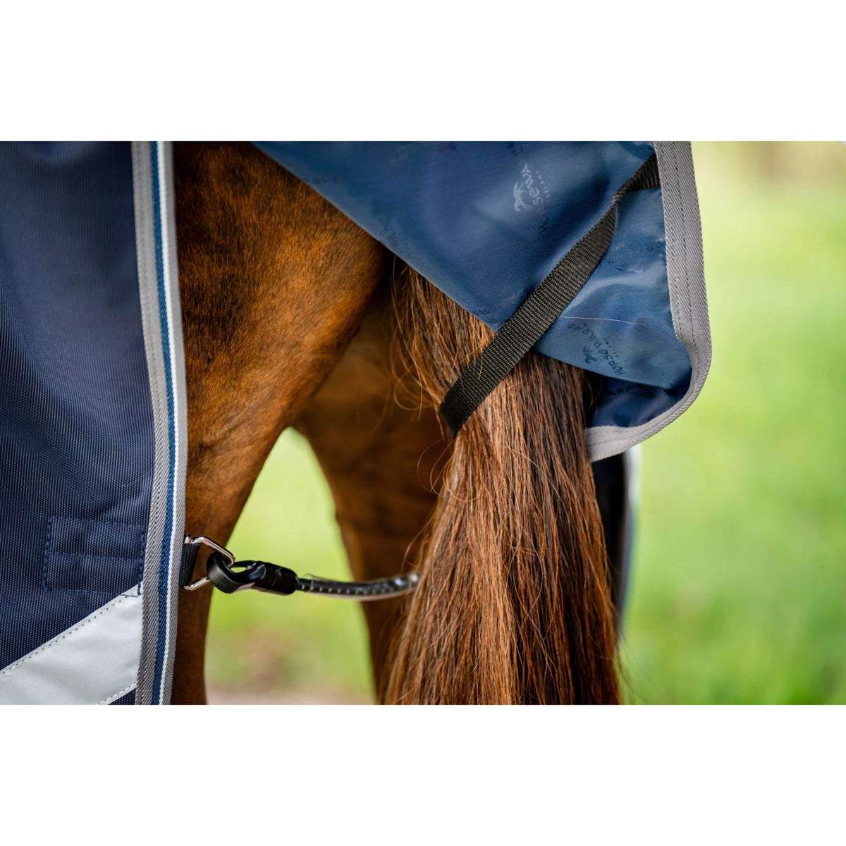 Rambo Turnout Rug 1680D Varilayer 250g Navy/Thunderstorm Grey/Silver