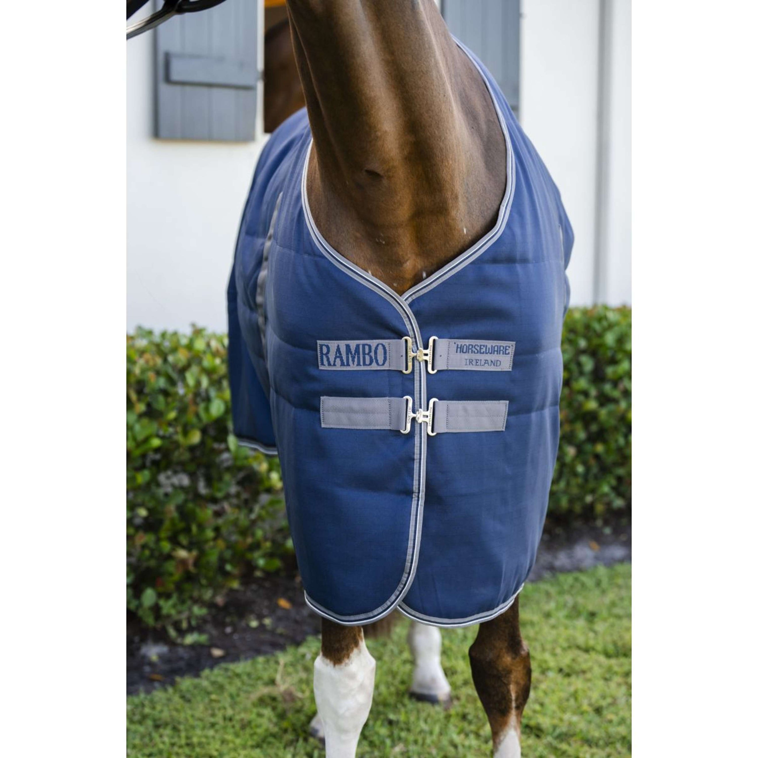 Rambo Staldeken 400g Navy/Thunderstorm Grey/Silver Rambo Staldeken 400g Navy/Thunderstorm Grey/Silver