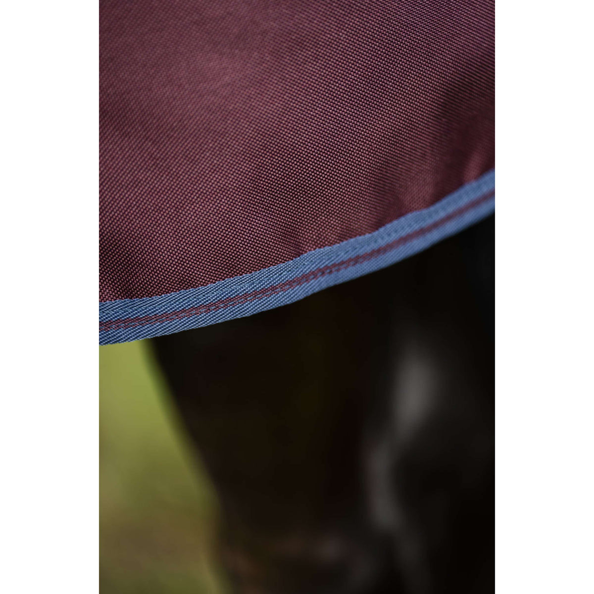 Amigo Turnout 1200D 50g Burgundy/Navy/Titanium Grey