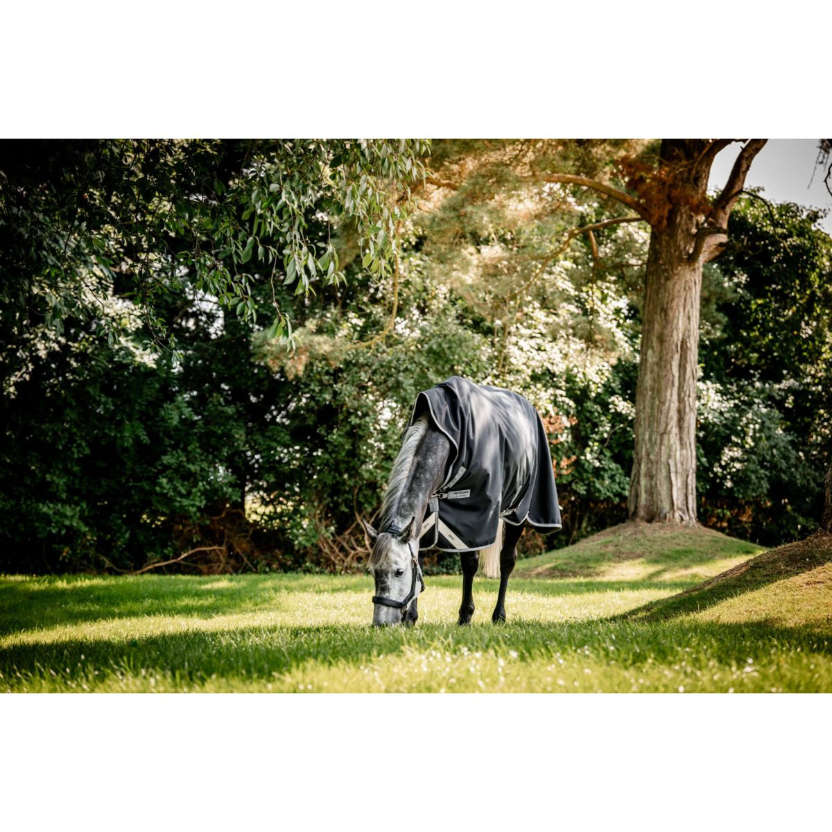 Amigo Wug Turnout 1200D 50g Black/Titanium Grey/Silver