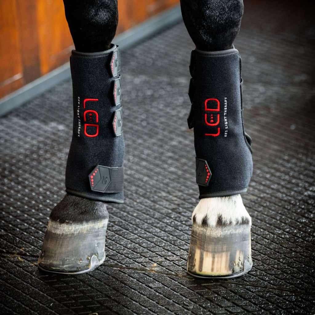 Horseware Leg Wraps LED Red Light Therapy Pair Zwart/Zwart