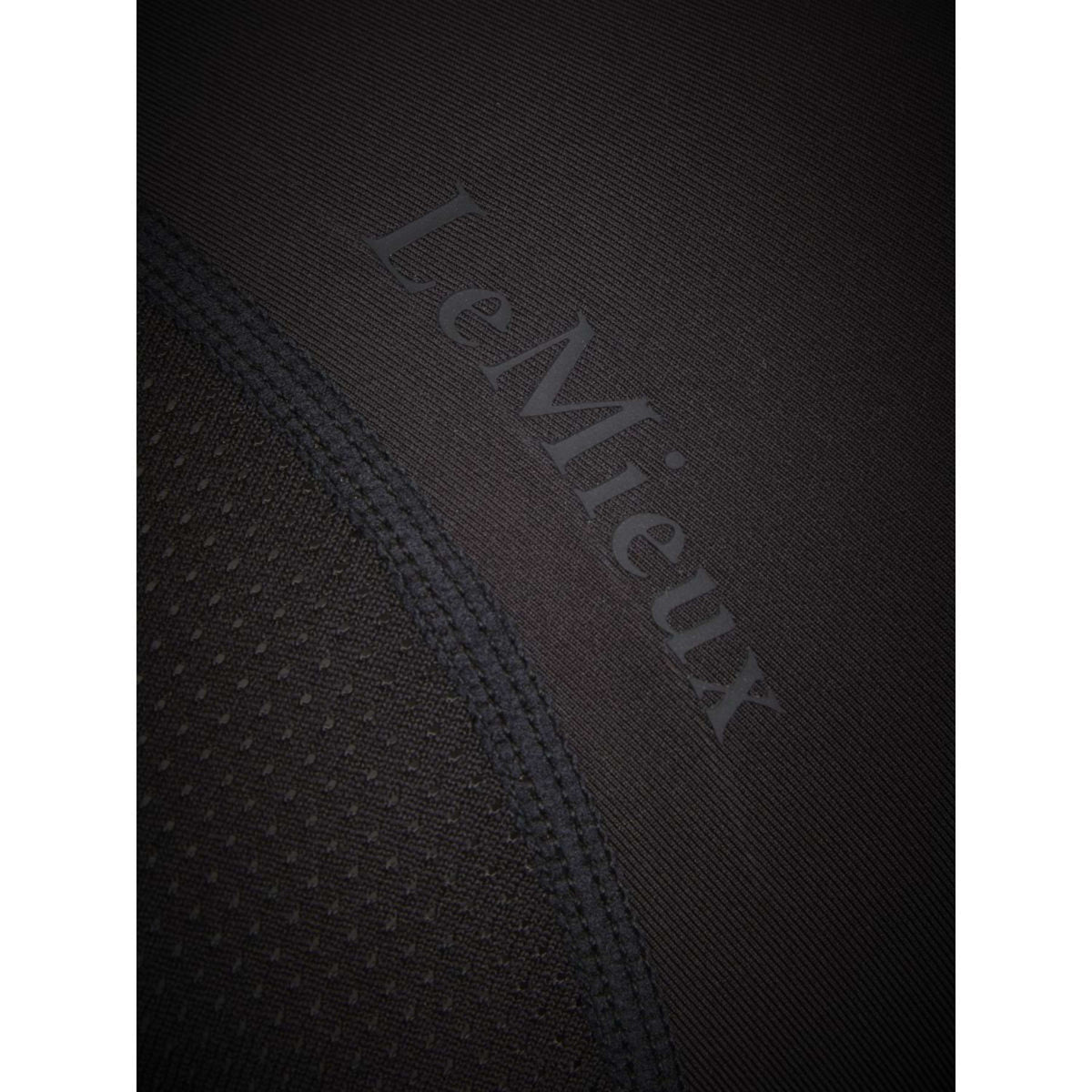 LeMieux Base Layer Sara Snood Zwart