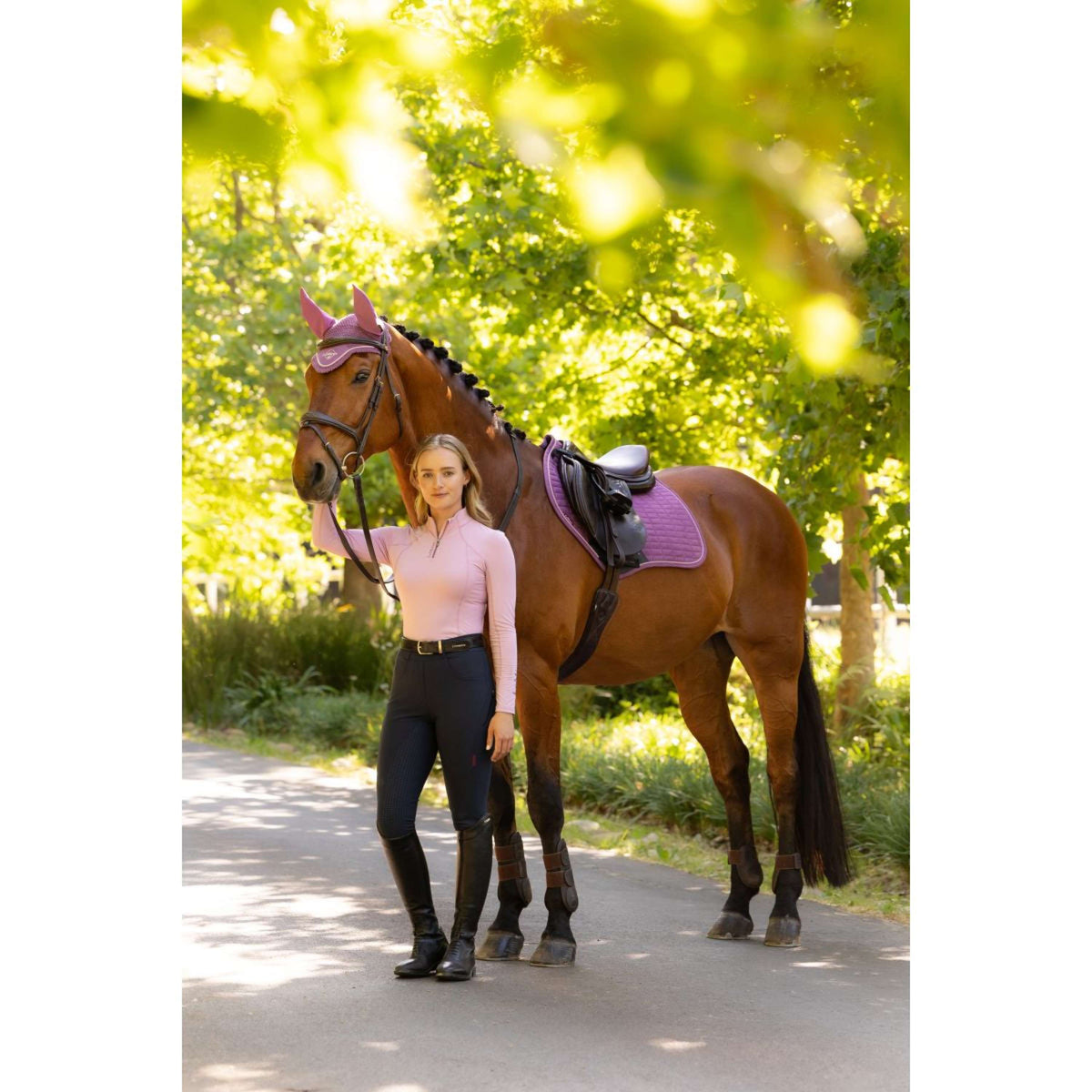 LeMieux Zadeldekje Suede Close Contact Square Springen Mallow