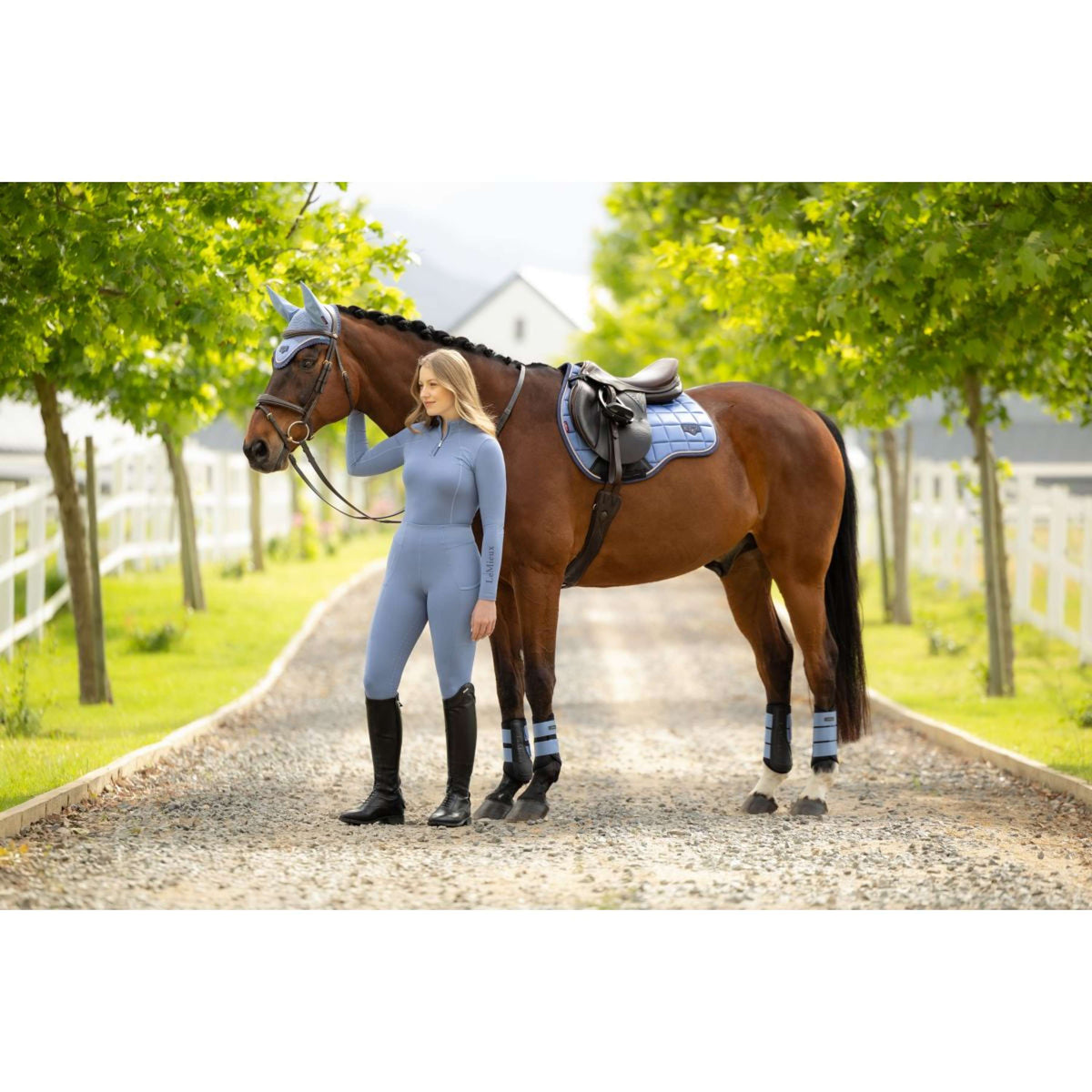 LeMieux Zadeldekje Loire Classic Square Veelzijdigheid Powder Blue