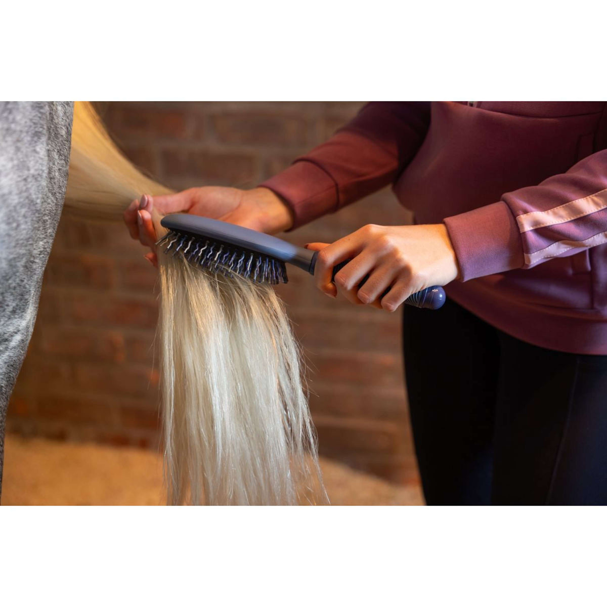 LeMieux Manen- en Staart Borstel Tangle Tidy Powder Blue