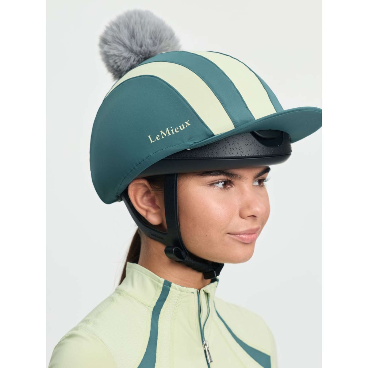 LeMieux Capcover Tempo Pom Jungle