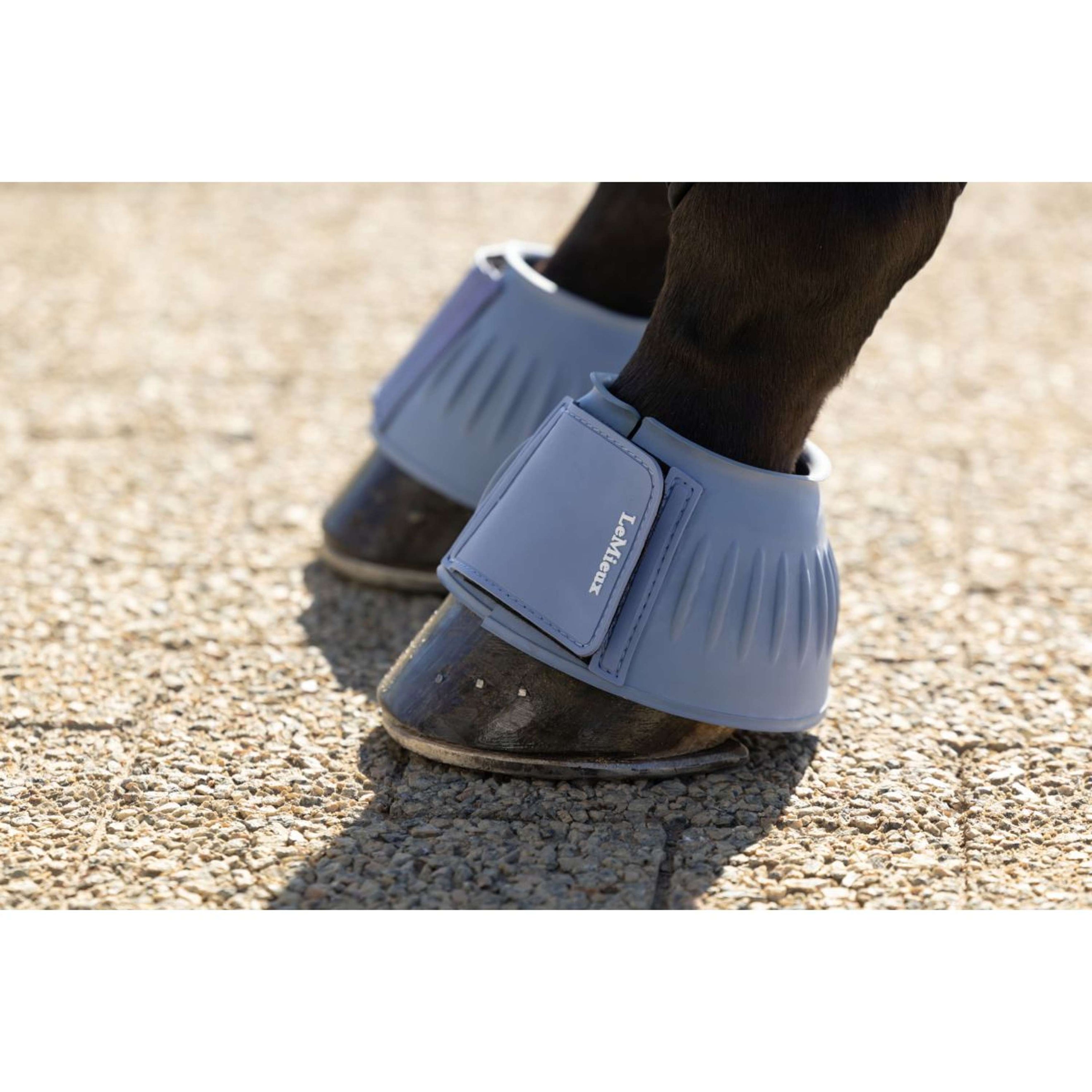 LeMieux Springschoenen Rubber Bell Powder Blue