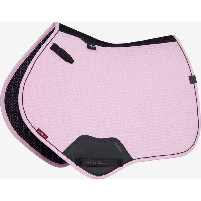 LeMieux Zadeldekje Essence Close Contact Square Springen Fondant LeMieux Zadeldekje Essence Close Contact Square Springen Fondant