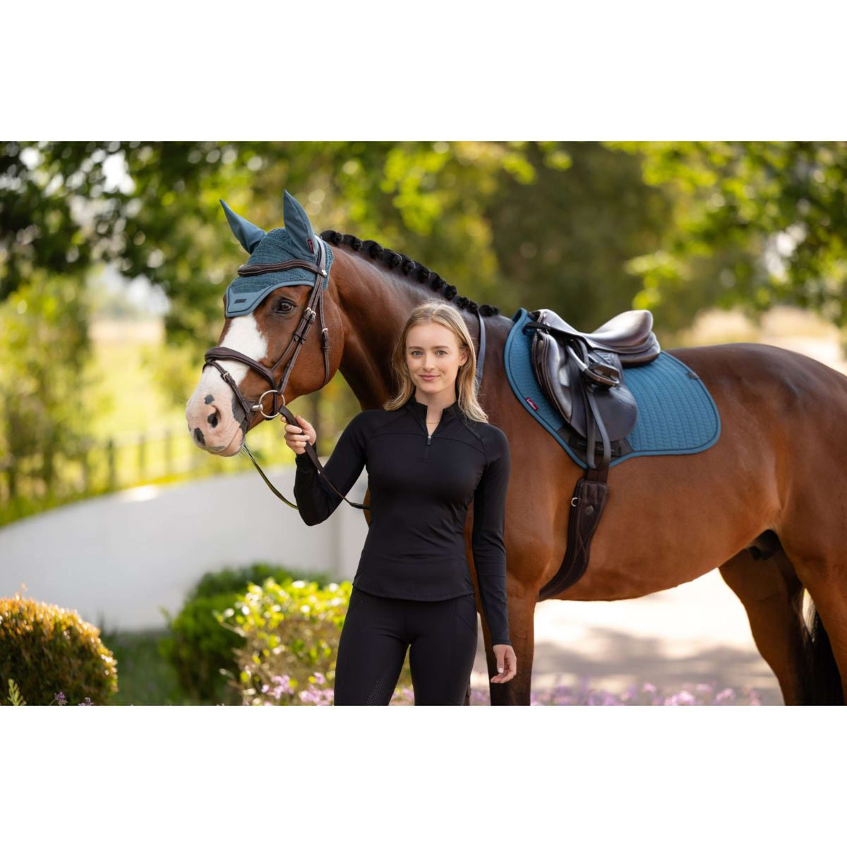 LeMieux Zadeldekje Essence Close Contact Square Springen Jungle