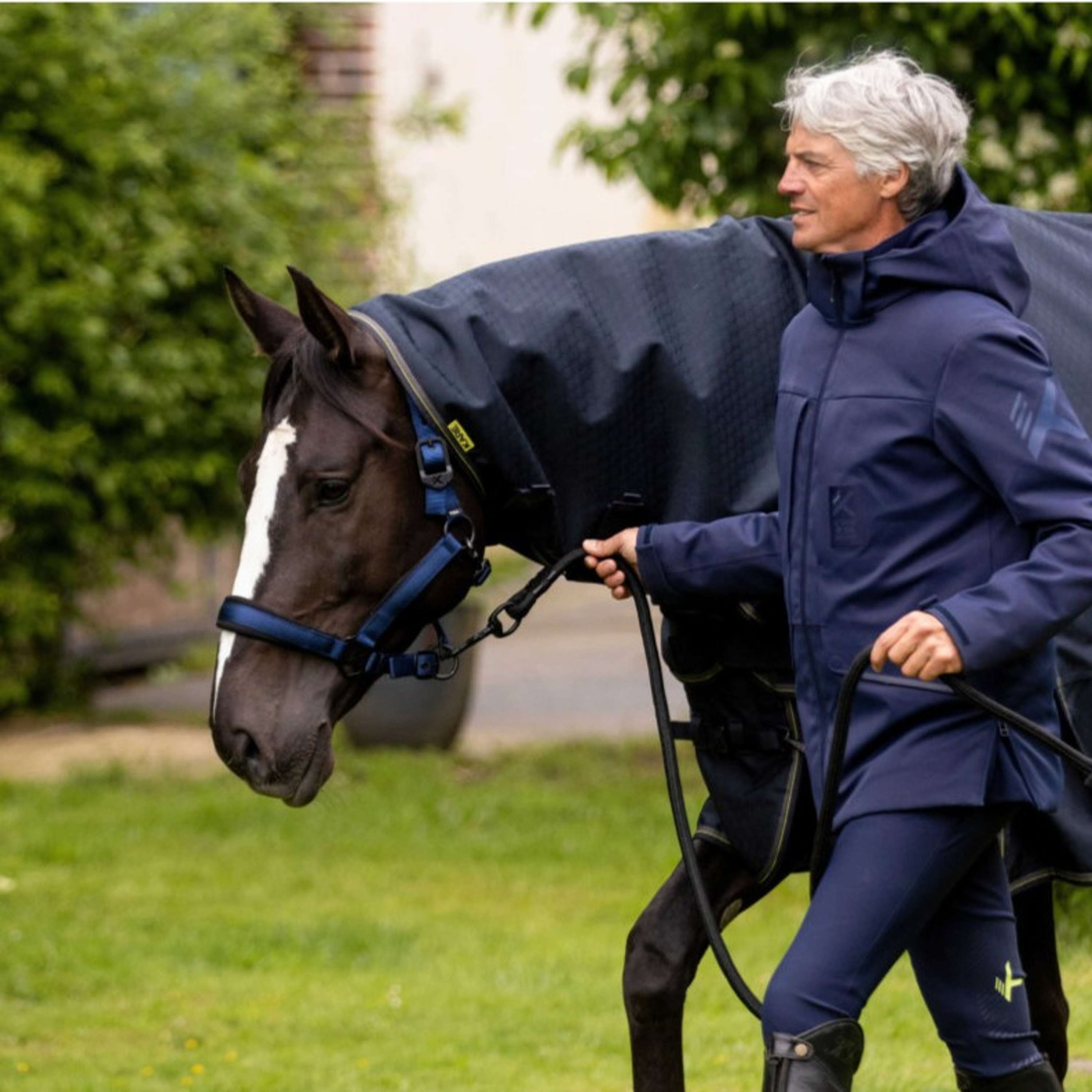 K by EQUITHÈME Halstertouw Triton met Musketonhaak Zwart