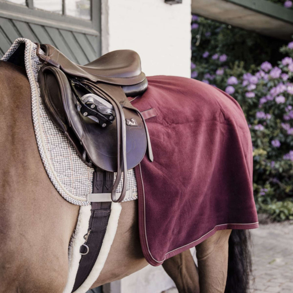 Kentucky Uitrijdeken Vierkant Heavy Fleece Bordeaux
