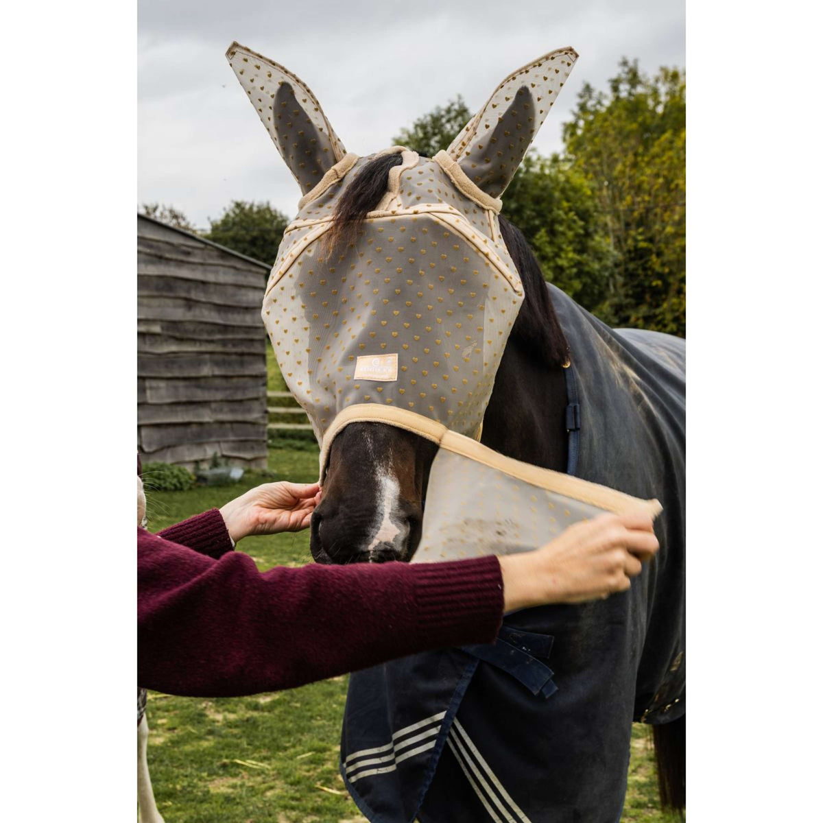 Kentucky Vliegenmasker Heart met Oren en Neus Beige