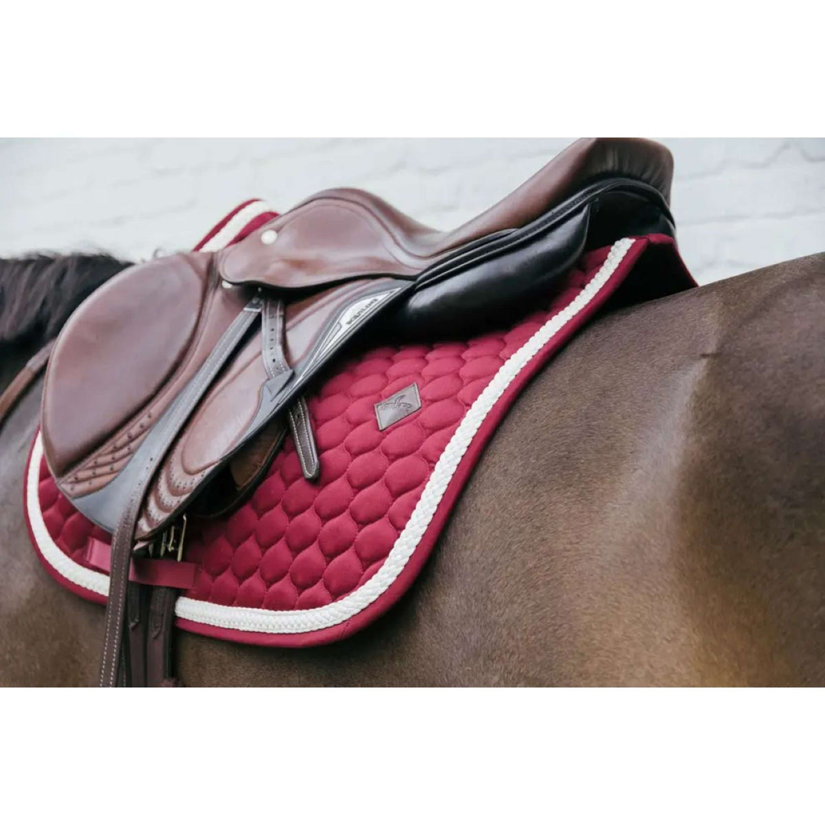 Kentucky Horsewear Zadeldekje Plaited Springen Bordeaux