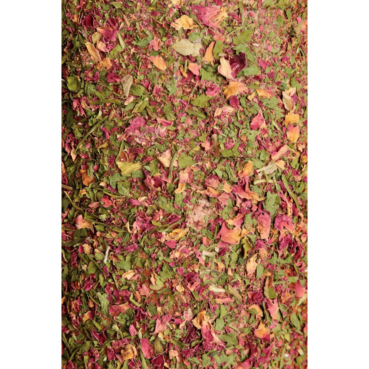 Grooming Deluxe by Kentucky Relax Horse Toy Wooden Airways with Salt Lick