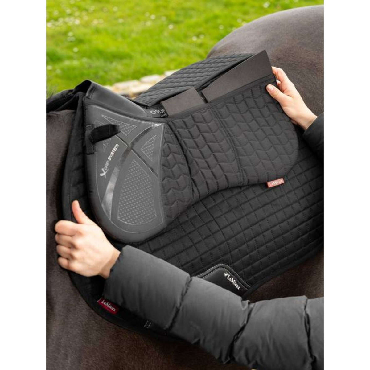LeMieux Zadelonderlegger Prosorb 3 pocket Quilted Zwart