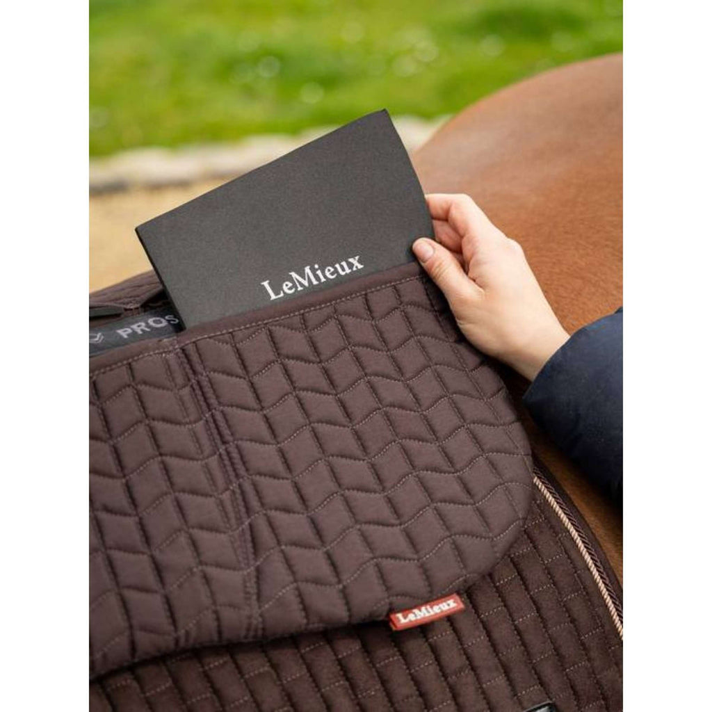 LeMieux Zadelonderlegger Prosorb 3 pocket Quilted Bruin