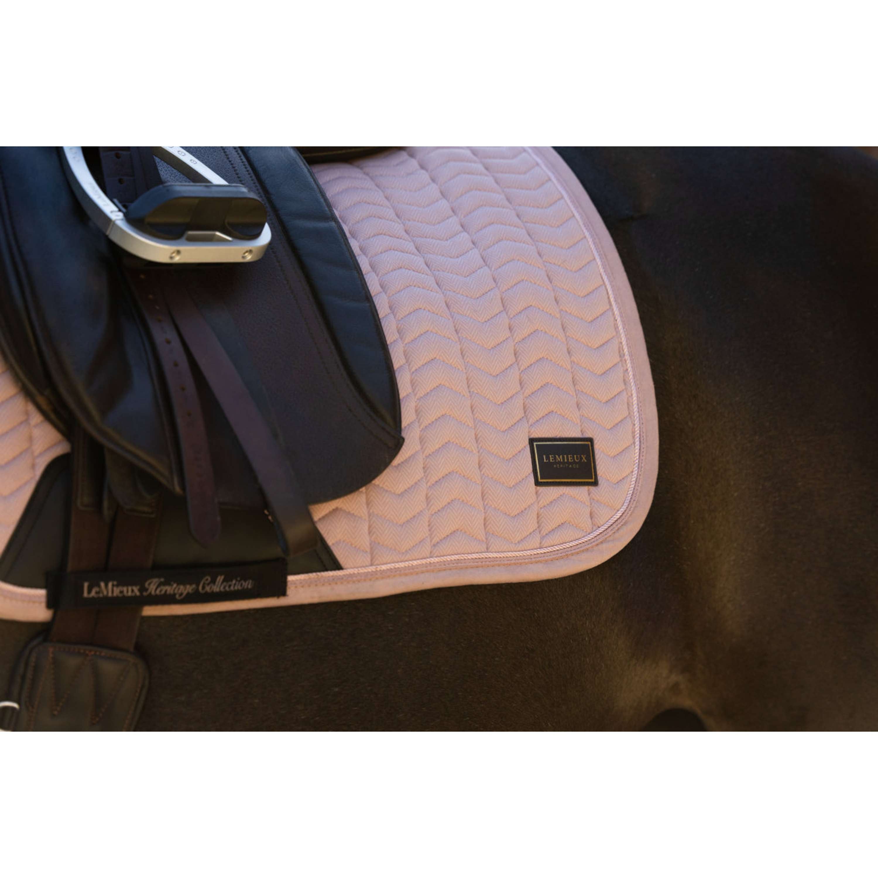 LeMieux Zadeldekje Heritage Herringbone Square Dressuur Wild Rose