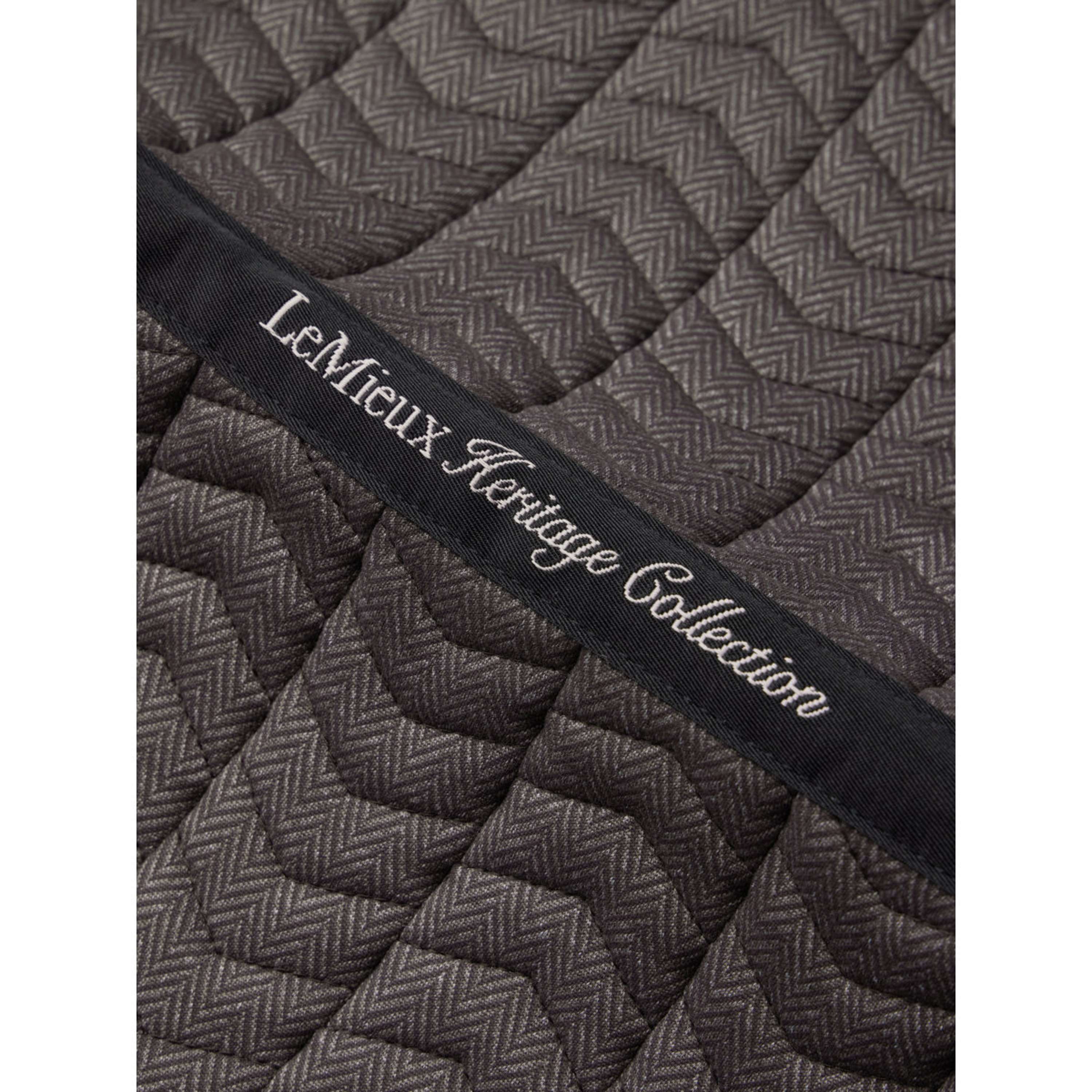 LeMieux Zadeldekje Heritage Herringbone Square Dressuur Cocoa