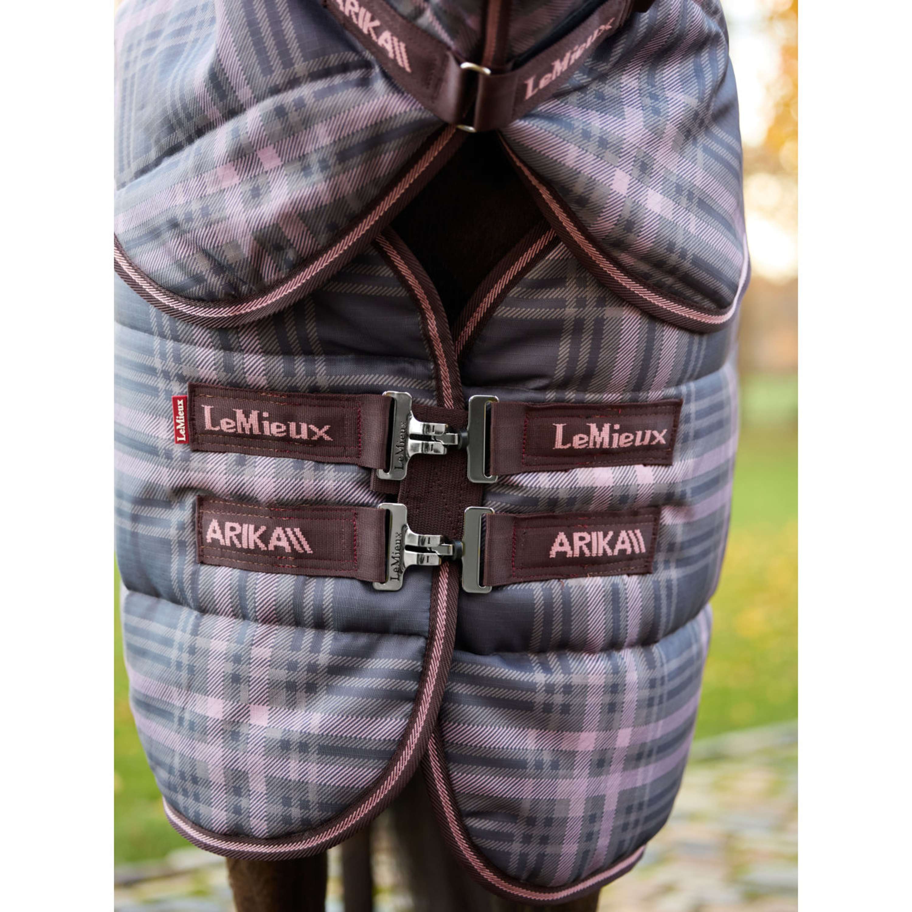 LeMieux Staldeken Arika Heritage Check with Neck 200g Cocoa