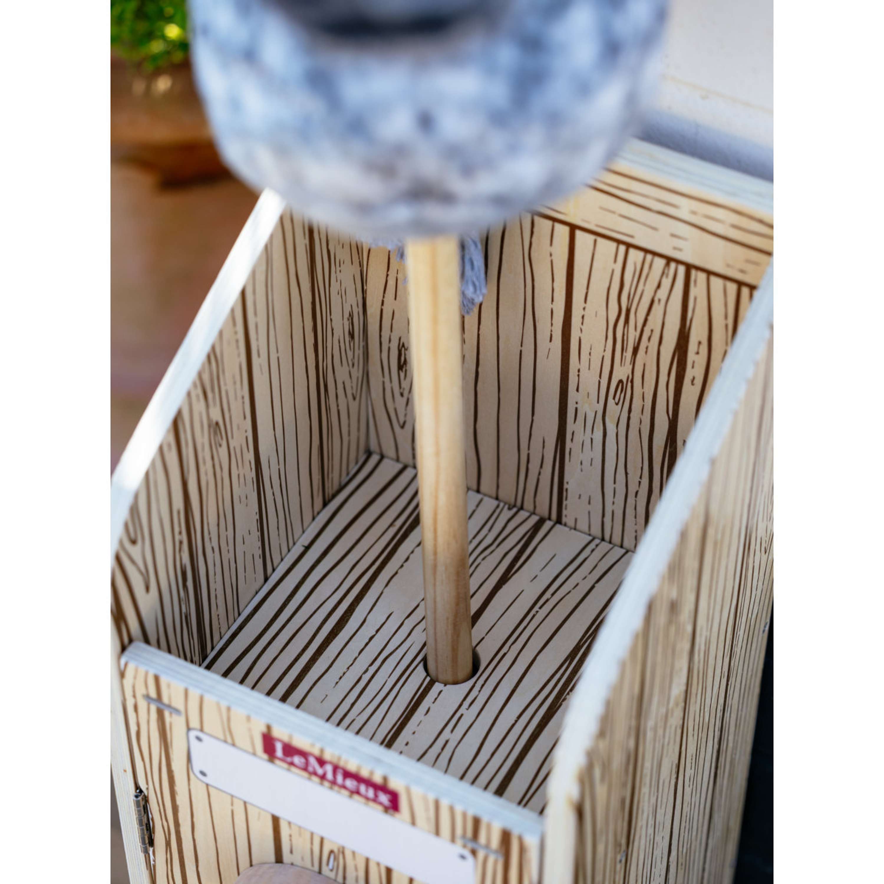 LeMieux Hobby Horse Stal Wooden