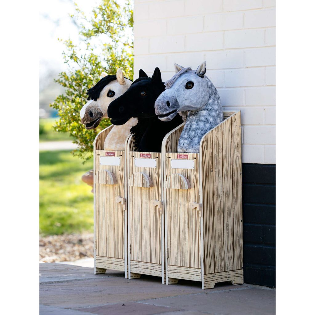LeMieux Hobby Horse Stal Wooden