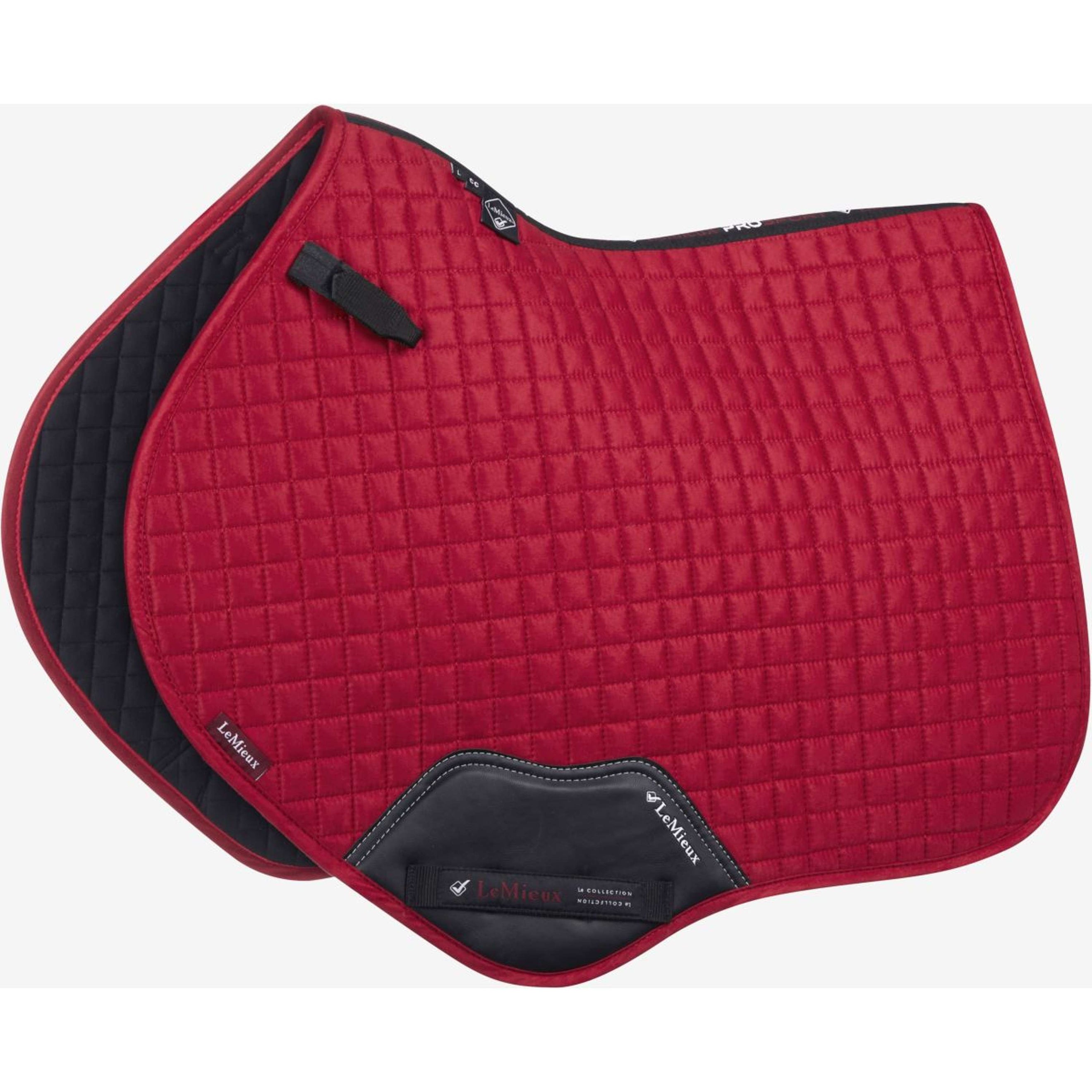 LeMieux Zadeldekje Suede Square Close Contact Chilli LeMieux Zadeldekje Suede Square Close Contact Chilli