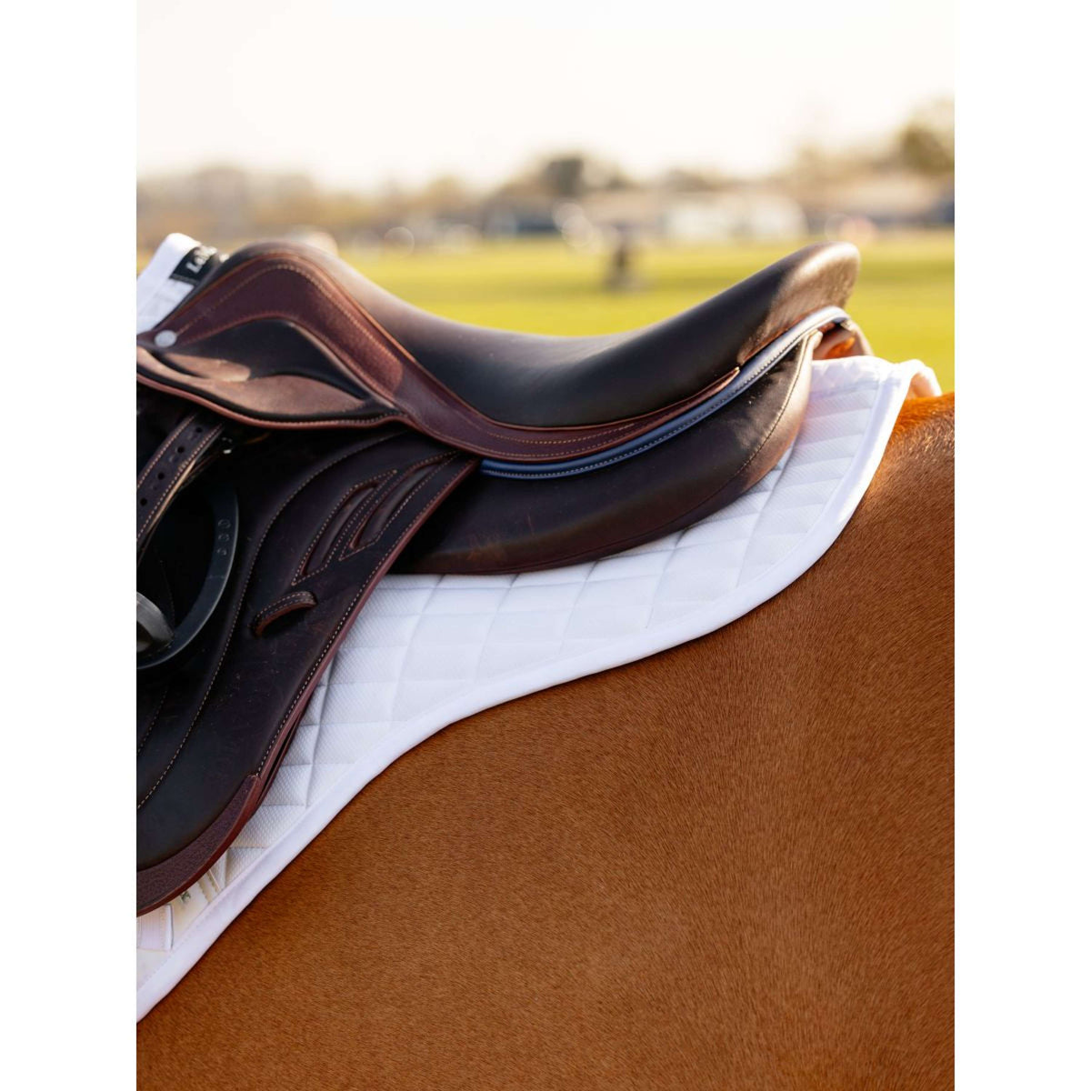 LeMieux Zadeldekje Self-Cool Half Square Close Contact Wit