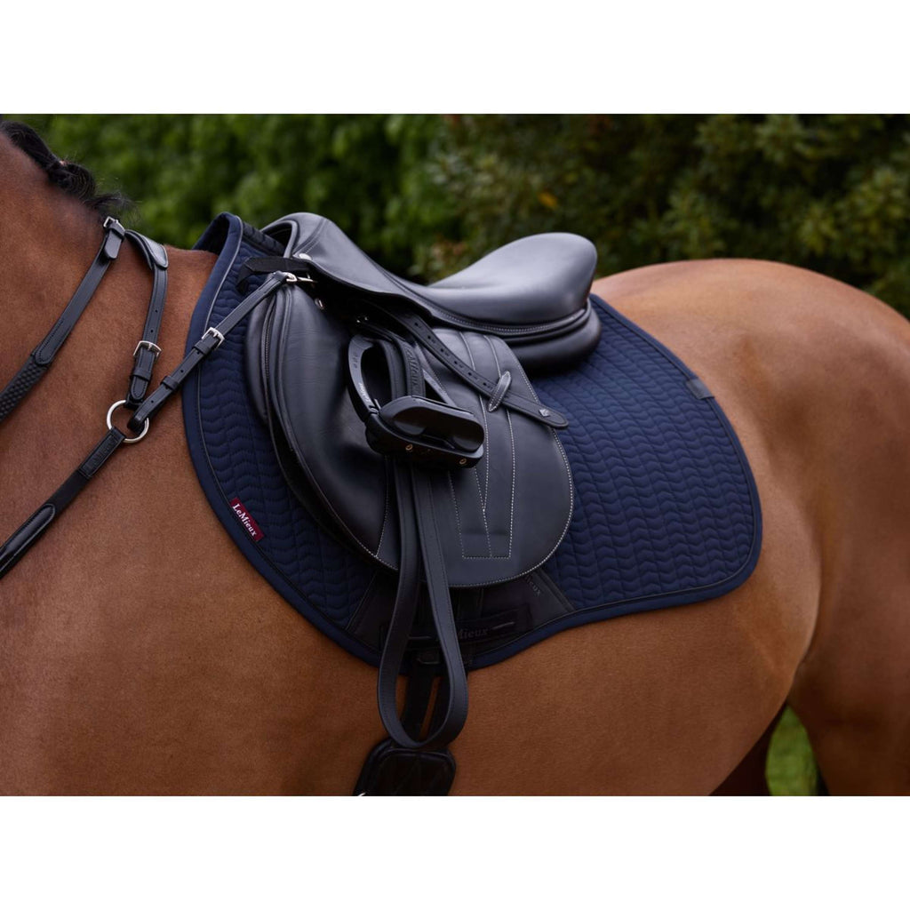 LeMieux Zadeldekje Essence Springen Navy