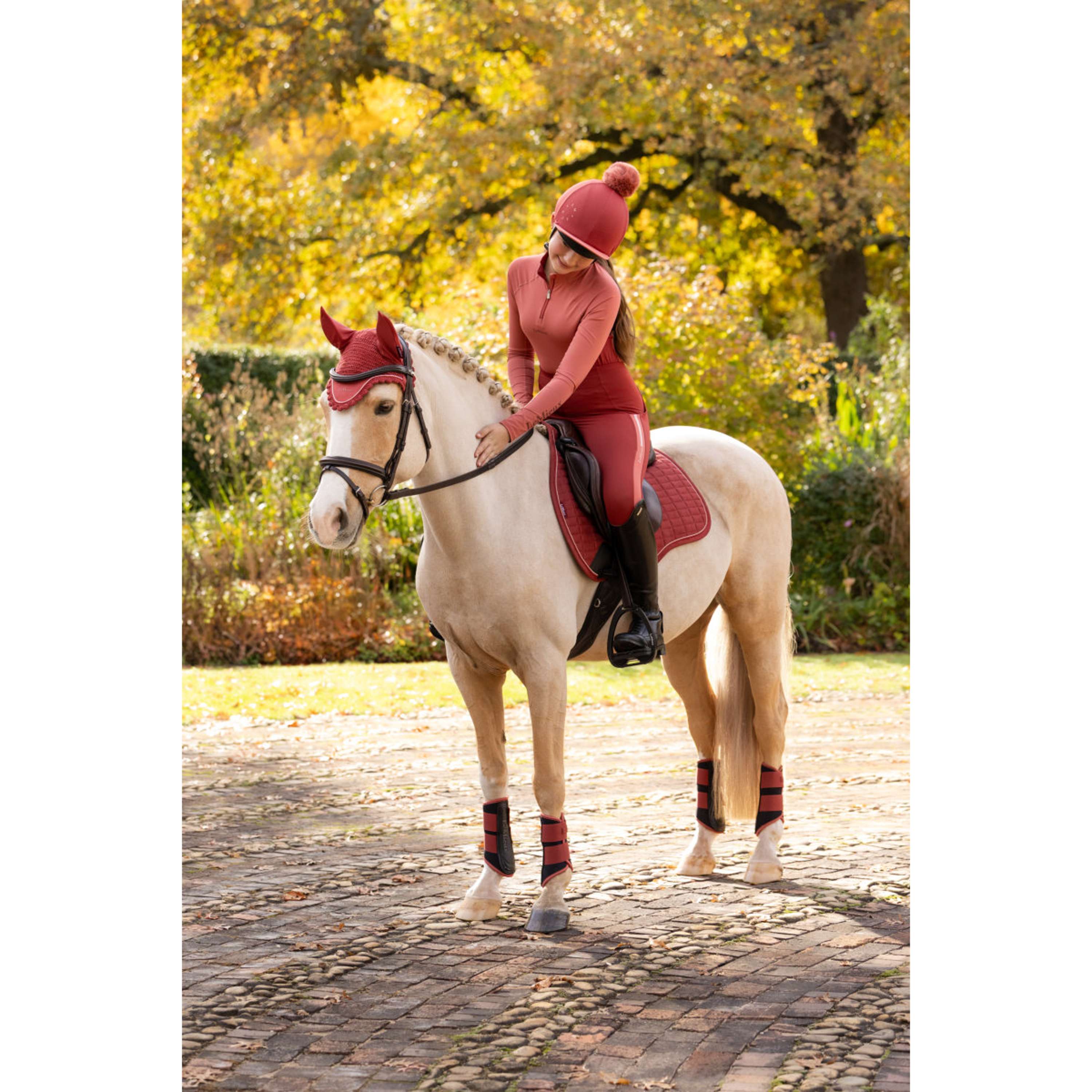 LeMieux Zadeldekje Suede Square Veelzijdigheid Russet