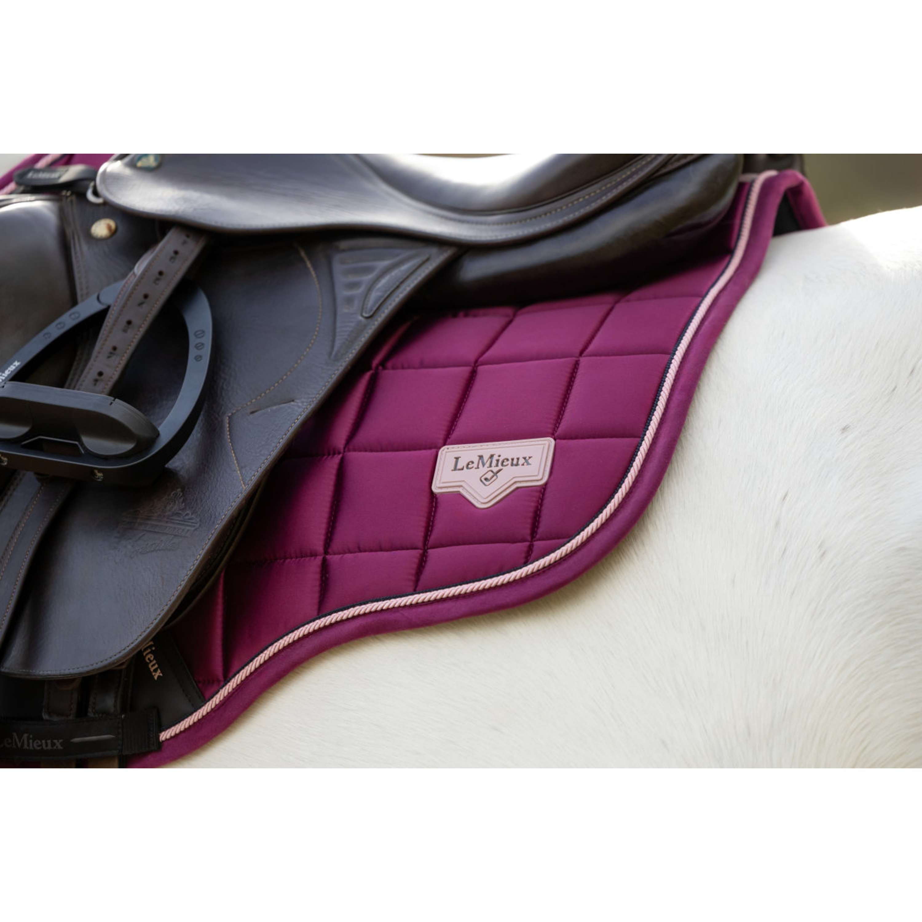 LeMieux Zadeldekje Loire Classic Square Veelzijdigheid Blackberry