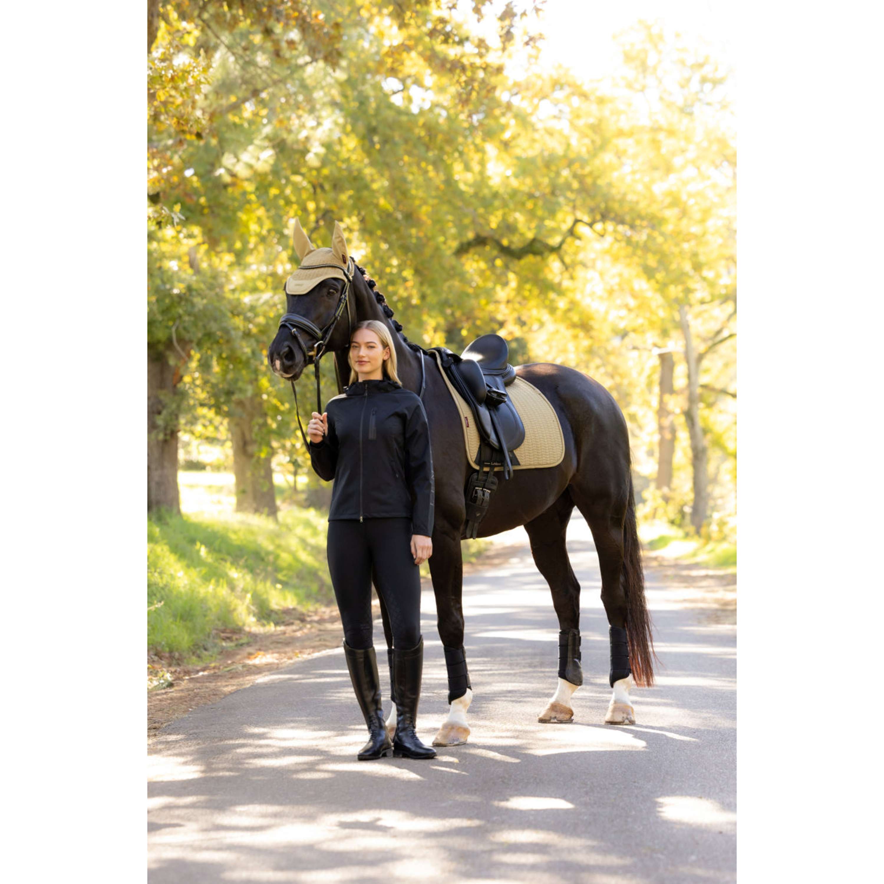 LeMieux Zadeldekje Essence Dressuur Pear