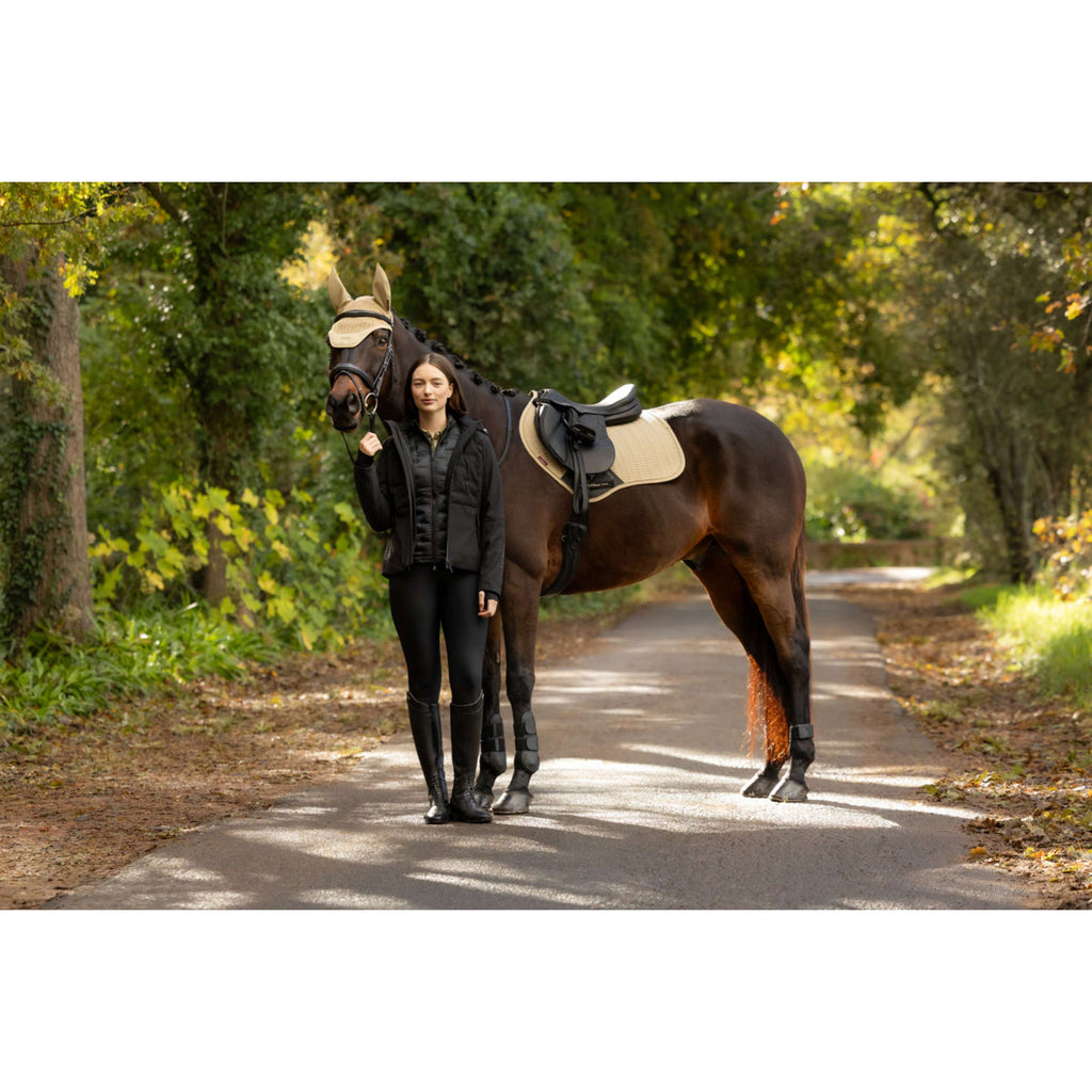 LeMieux Zadeldekje Essence Close Contact Square Springen Pear