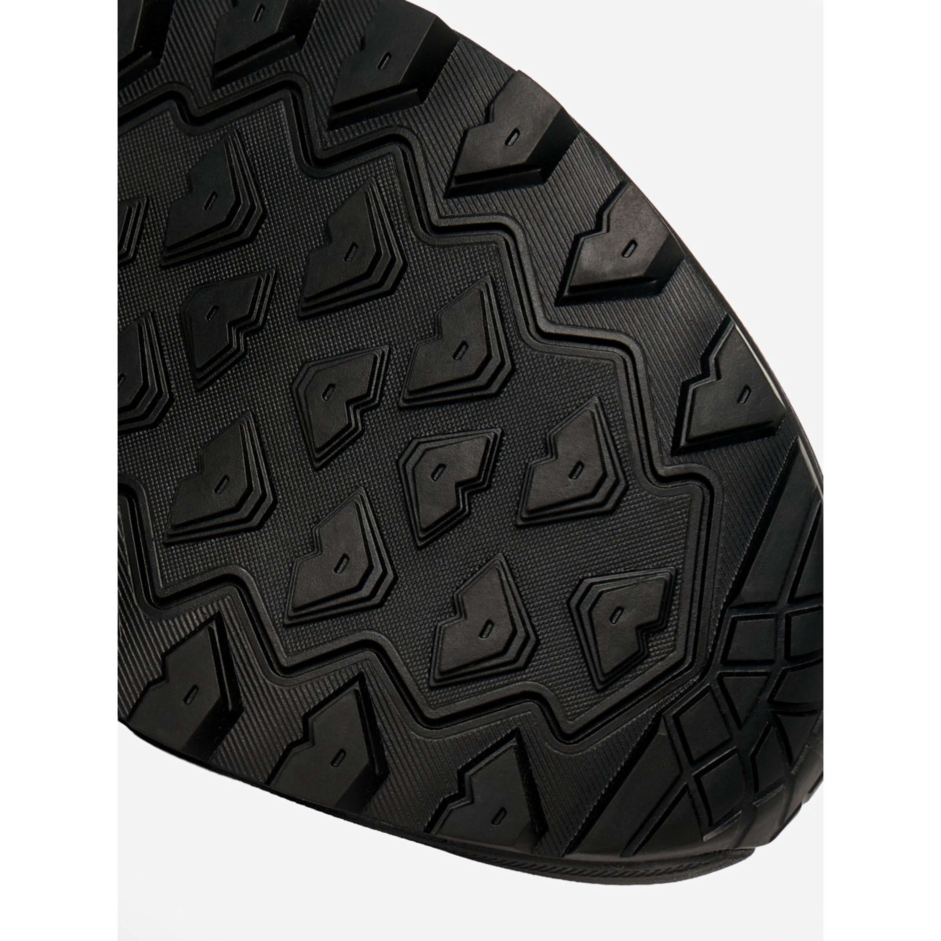 LeMieux Stalschoenen Cavara Performance High Top Black