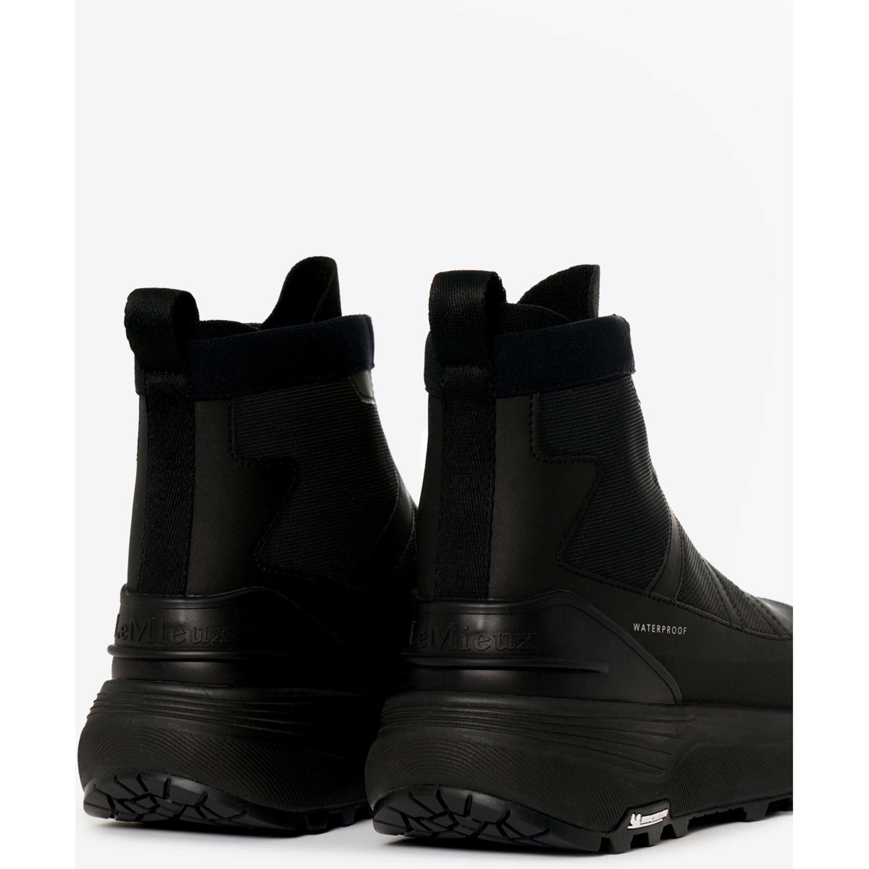 LeMieux Stalschoenen Cavara Performance High Top Black