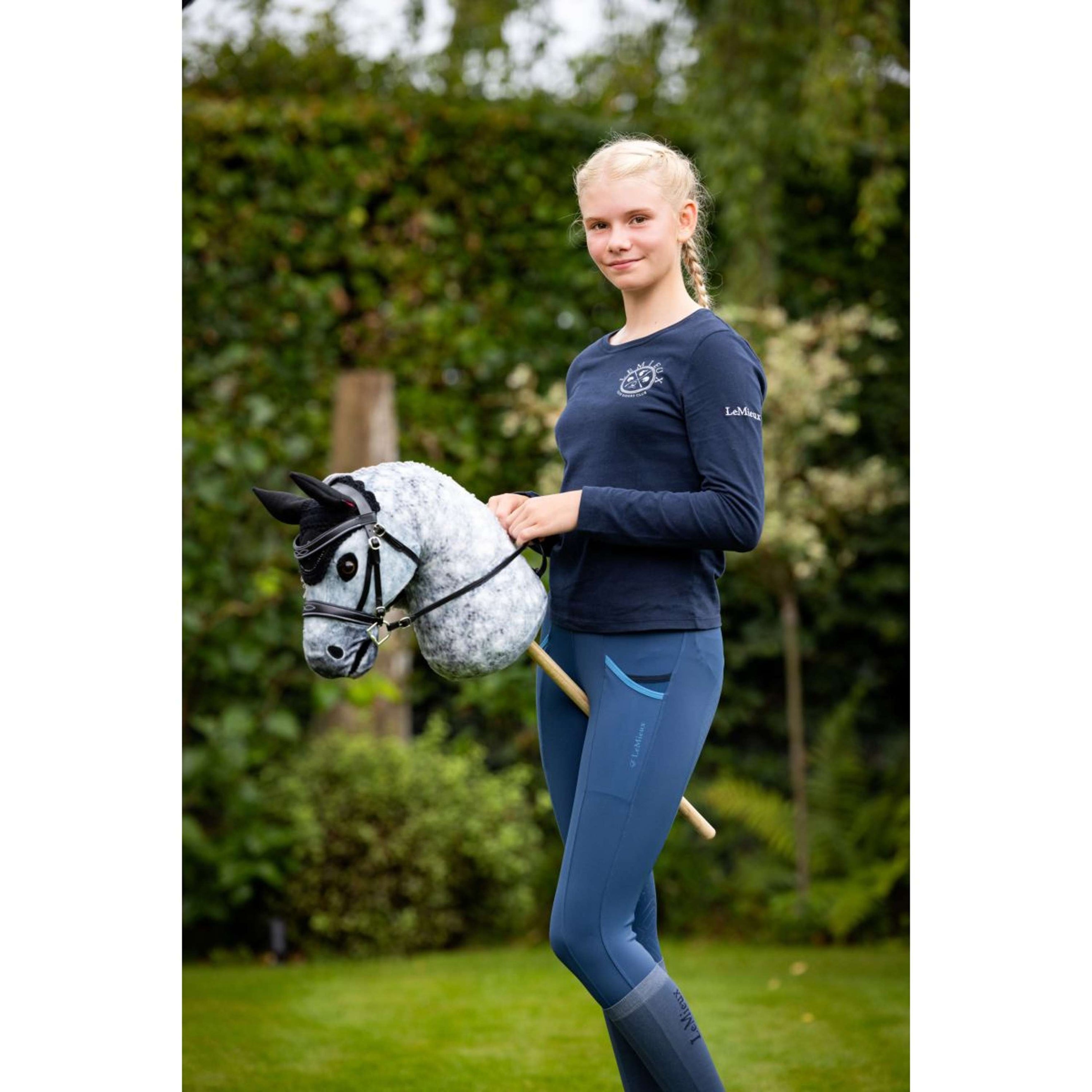 LeMieux Hobby Horse Oornetje Zwart LeMieux Hobby Horse Oornetje Zwart