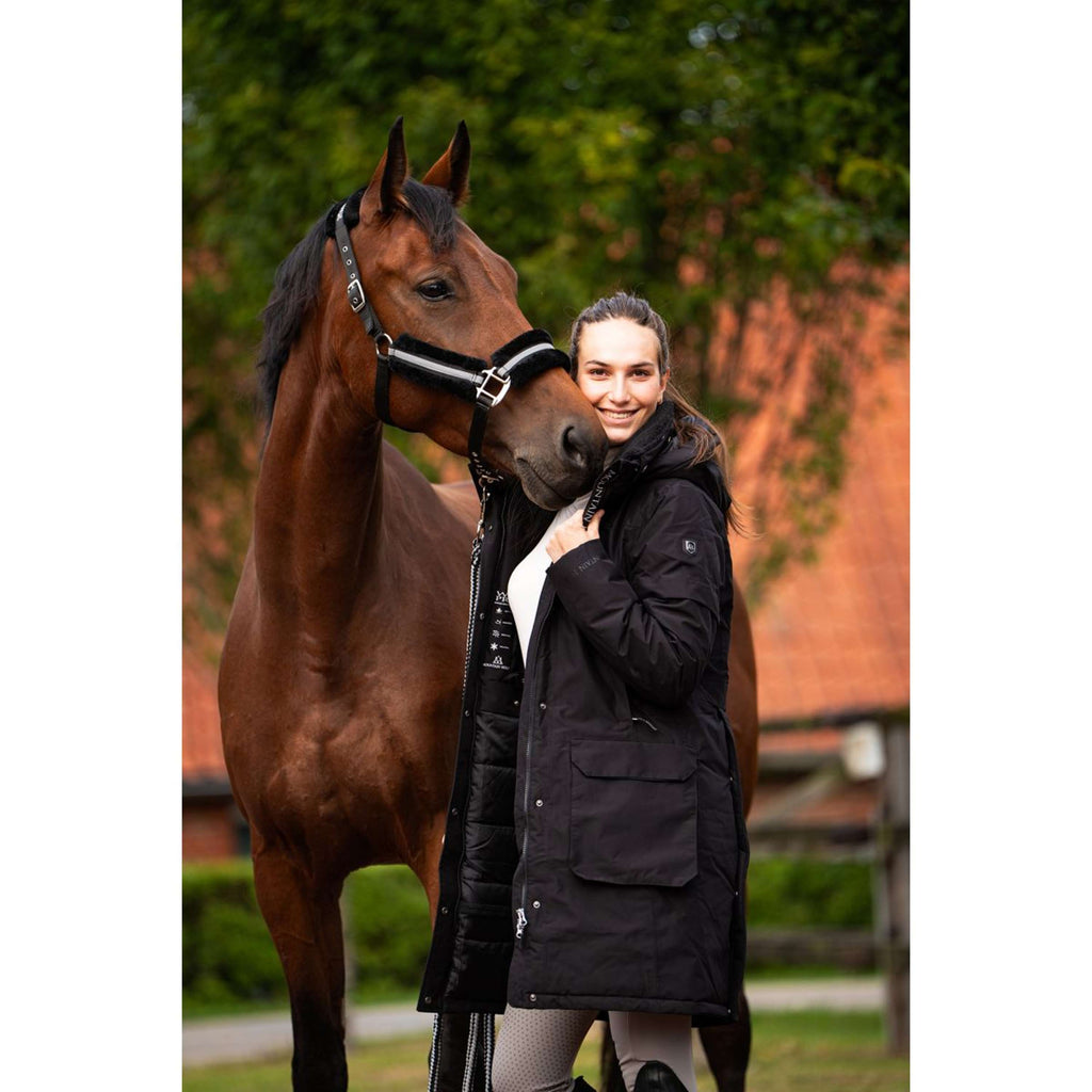 Mountain Horse Lange Jas Saga Onyx Black