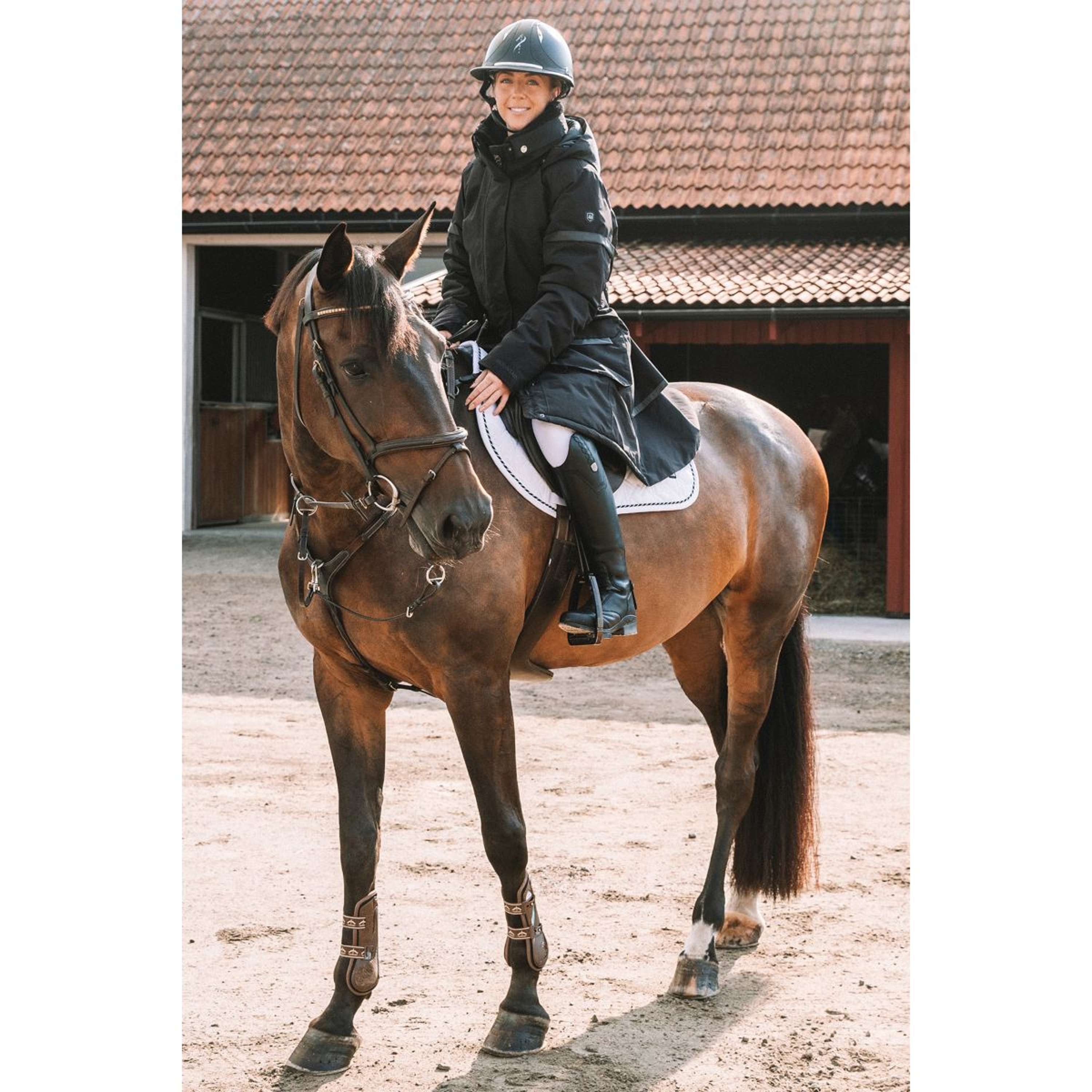 Mountain Horse Lange Jas Saga Onyx Black