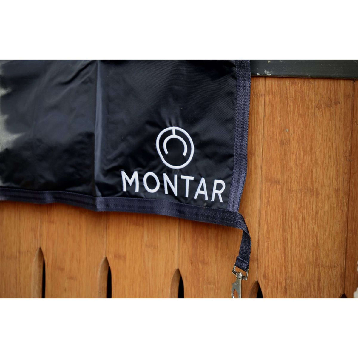 Montar Staldoek Navy