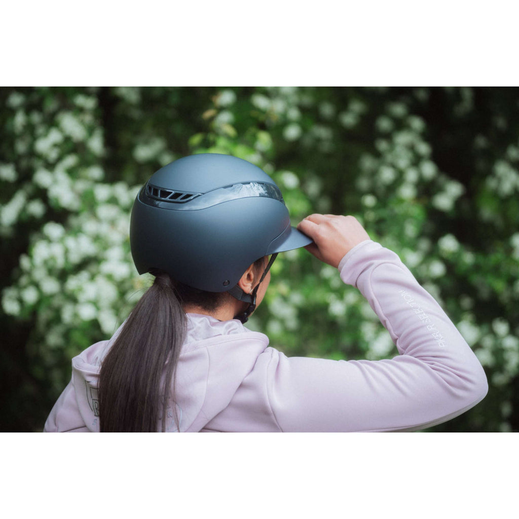 Pikeur Cap AirLuxe Pure Lange klep Midnight Blue