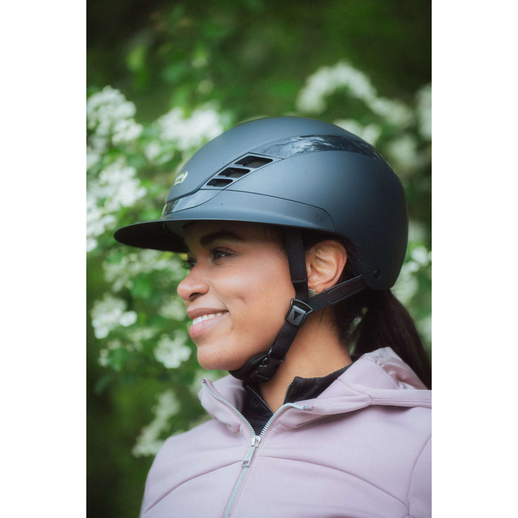 Pikeur Cap AirLuxe Pure Lange klep Midnight Blue