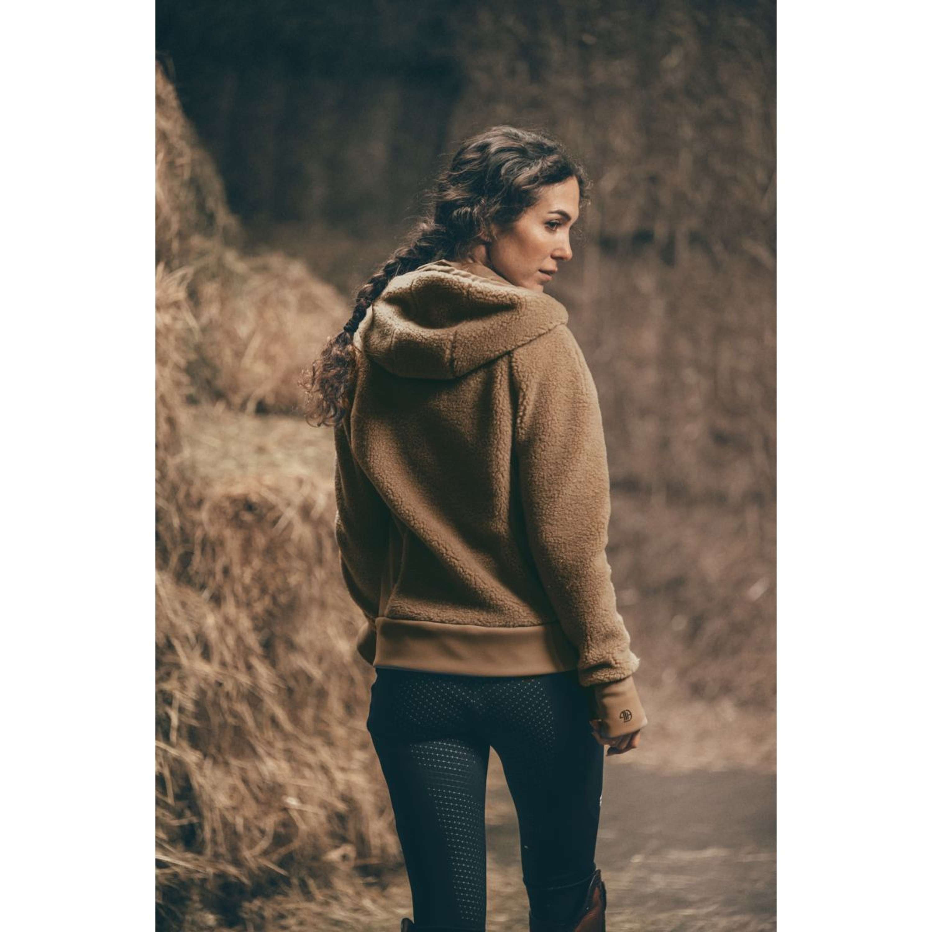 Pikeur Vest Teddyfleece Athleisure AW26 Toffee Beige