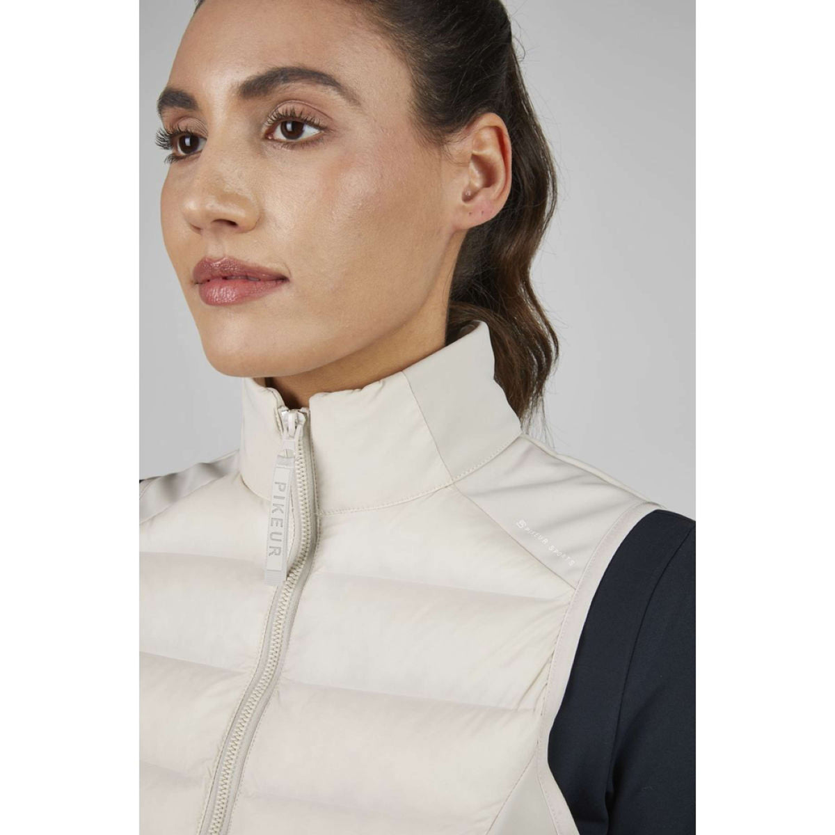 Pikeur Bodywarmer Hybrid AW25 Pale Grey