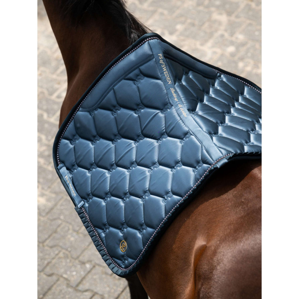 PS of Sweden Zadeldekje Ruffle Pearl Dressuur Shadow Blue