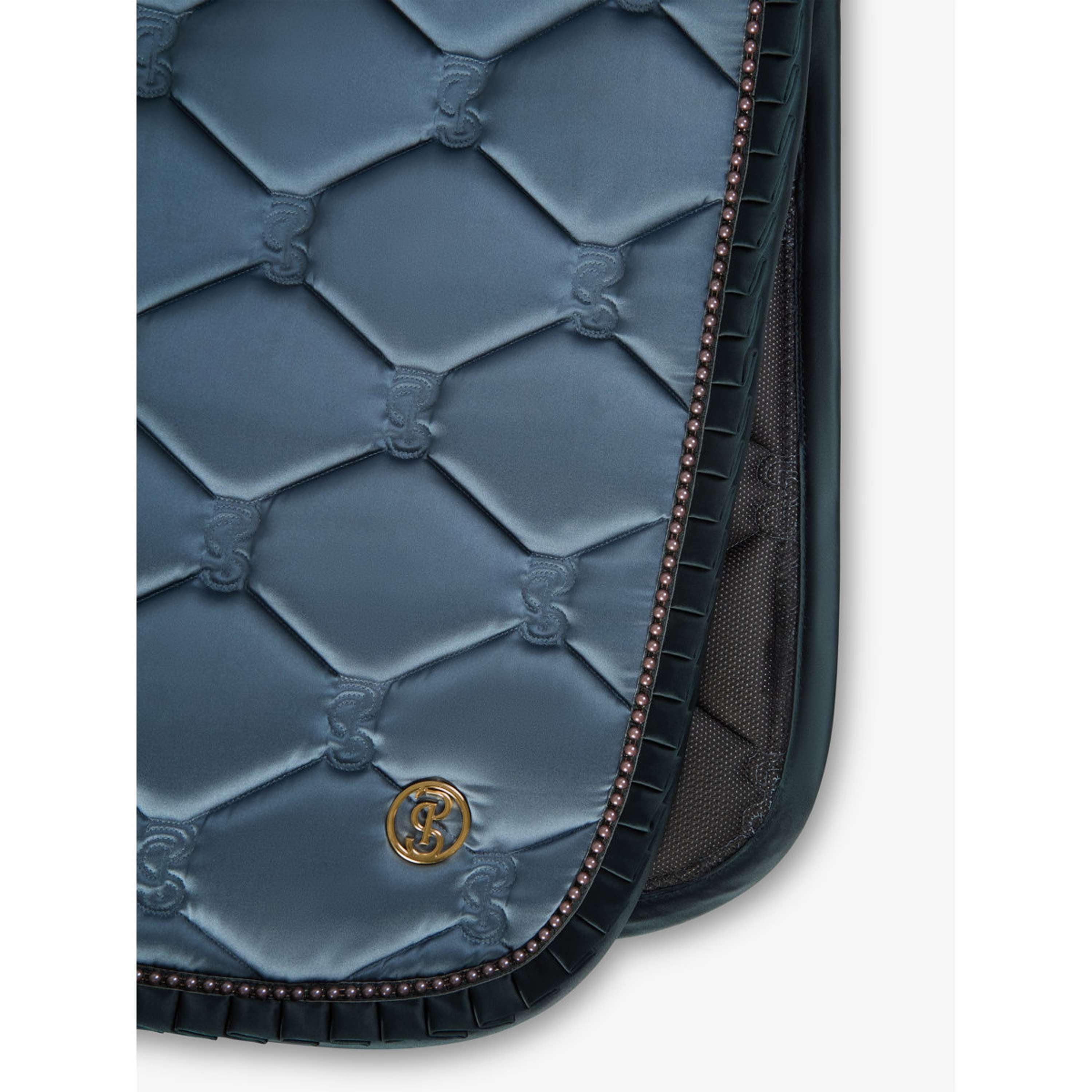 PS of Sweden Zadeldekje Ruffle Pearl Dressuur Shadow Blue