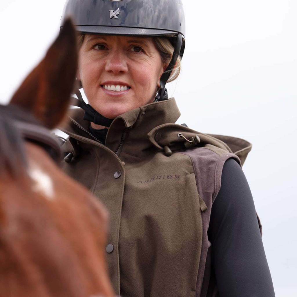 Aubrion by Shires Bodywarmer Heritage Donker Olijf